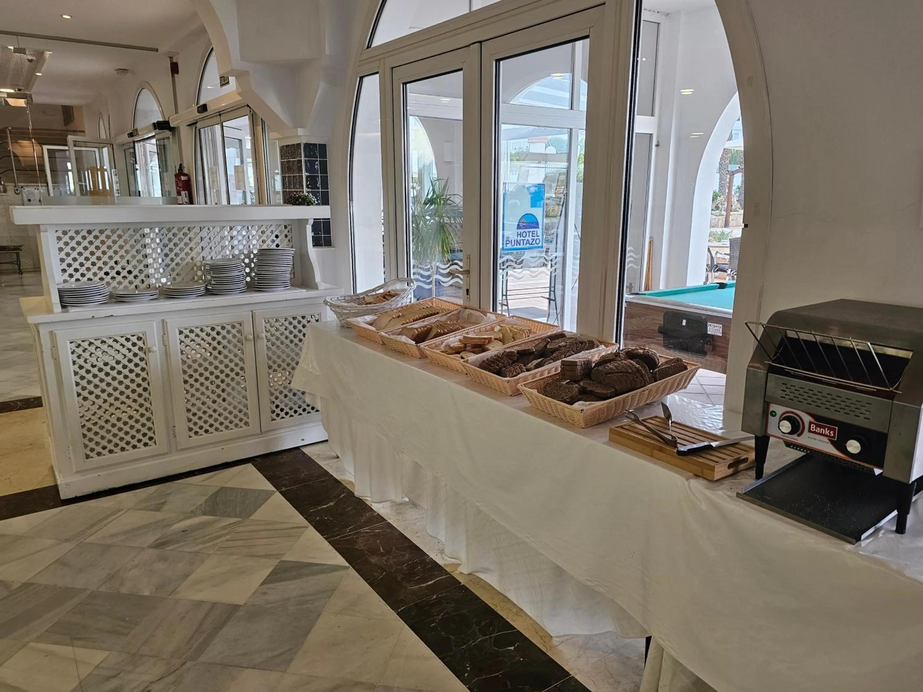 Breakfast in Hotel Puntazo II