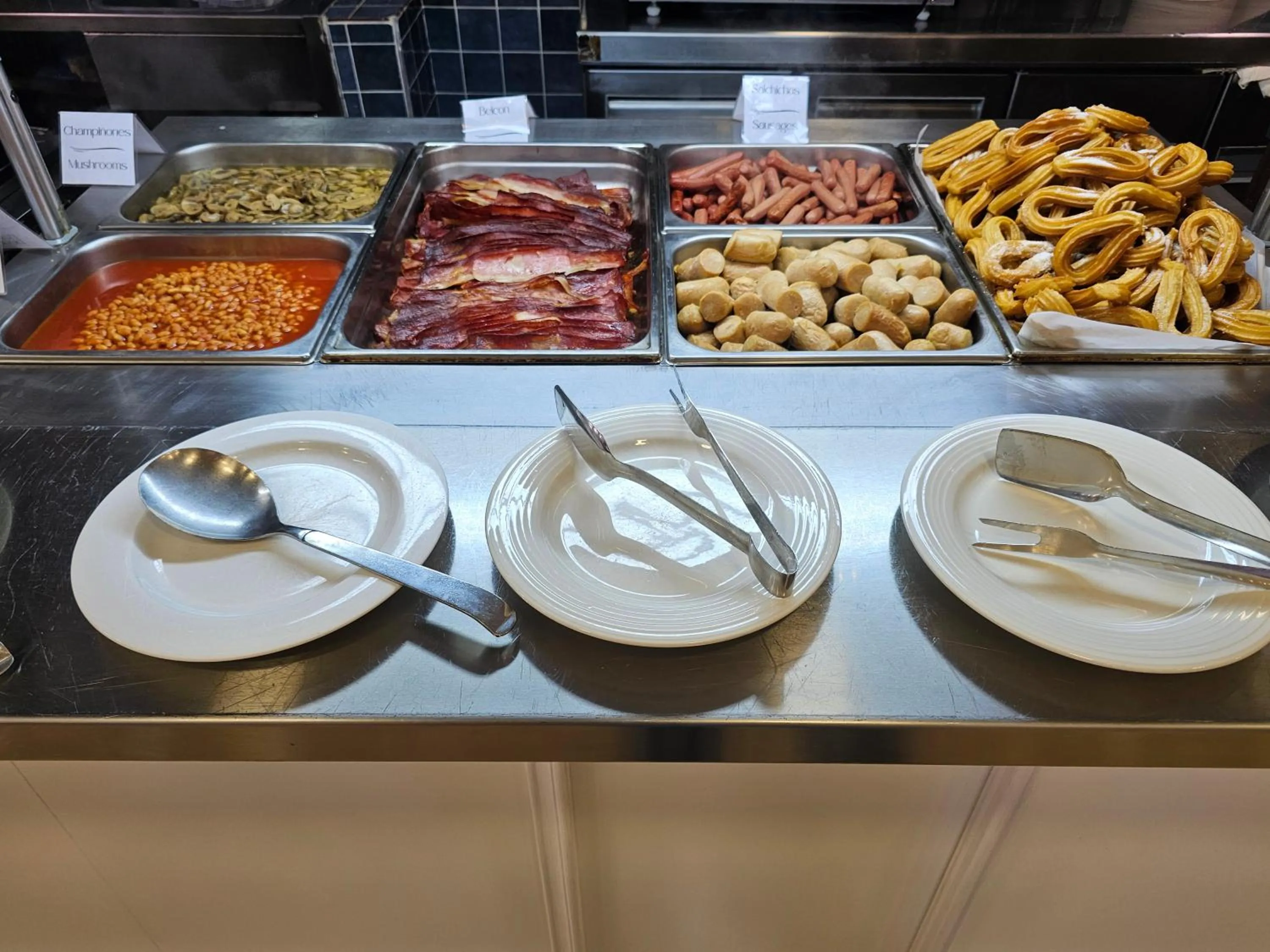 Breakfast in Hotel Puntazo II