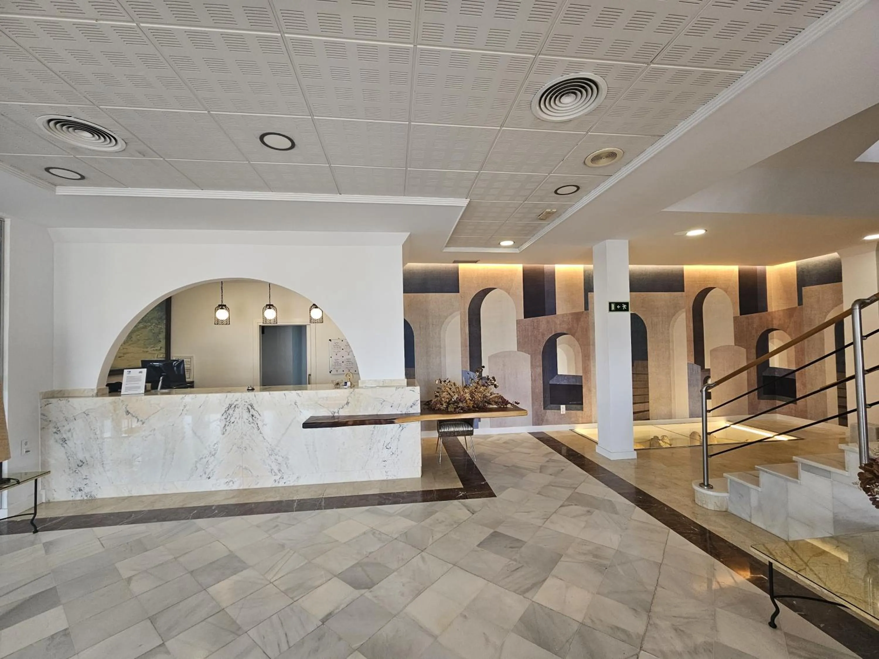 Property building in Hotel Puntazo II