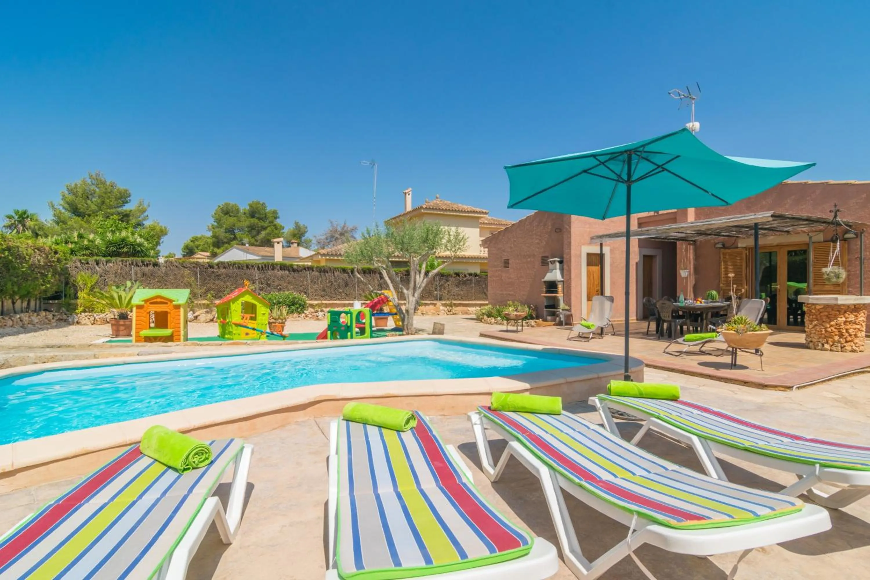 Swimming pool in Can Cantari
