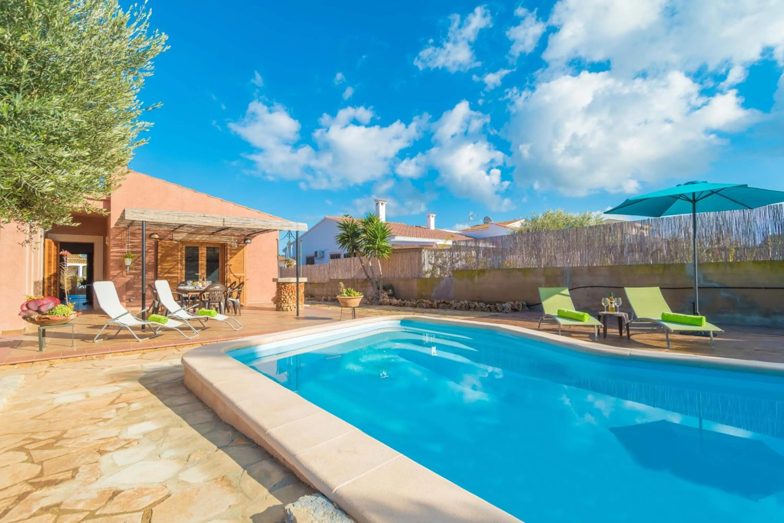 Swimming pool in Can Cantari