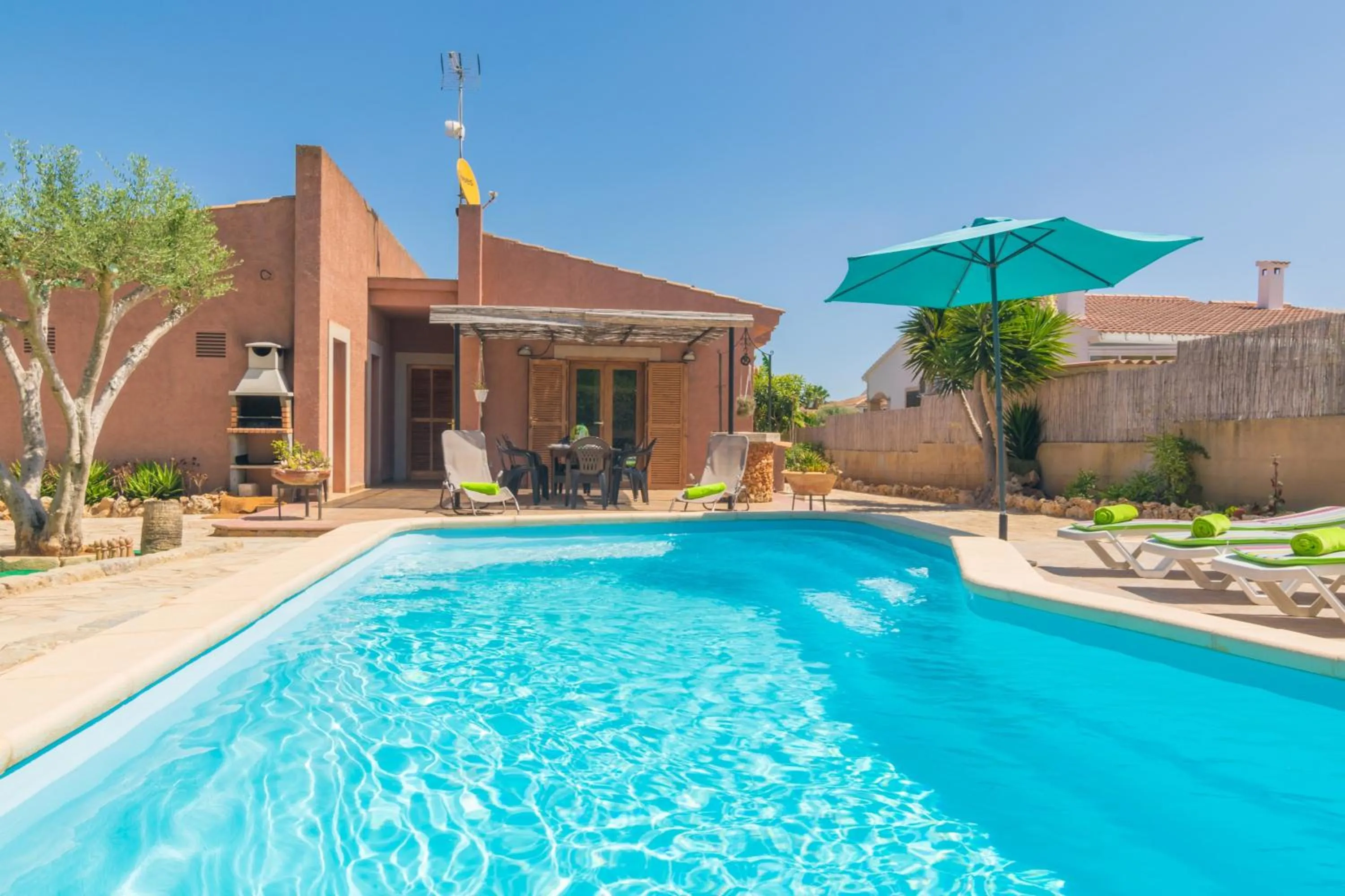 Property building in Can Cantari