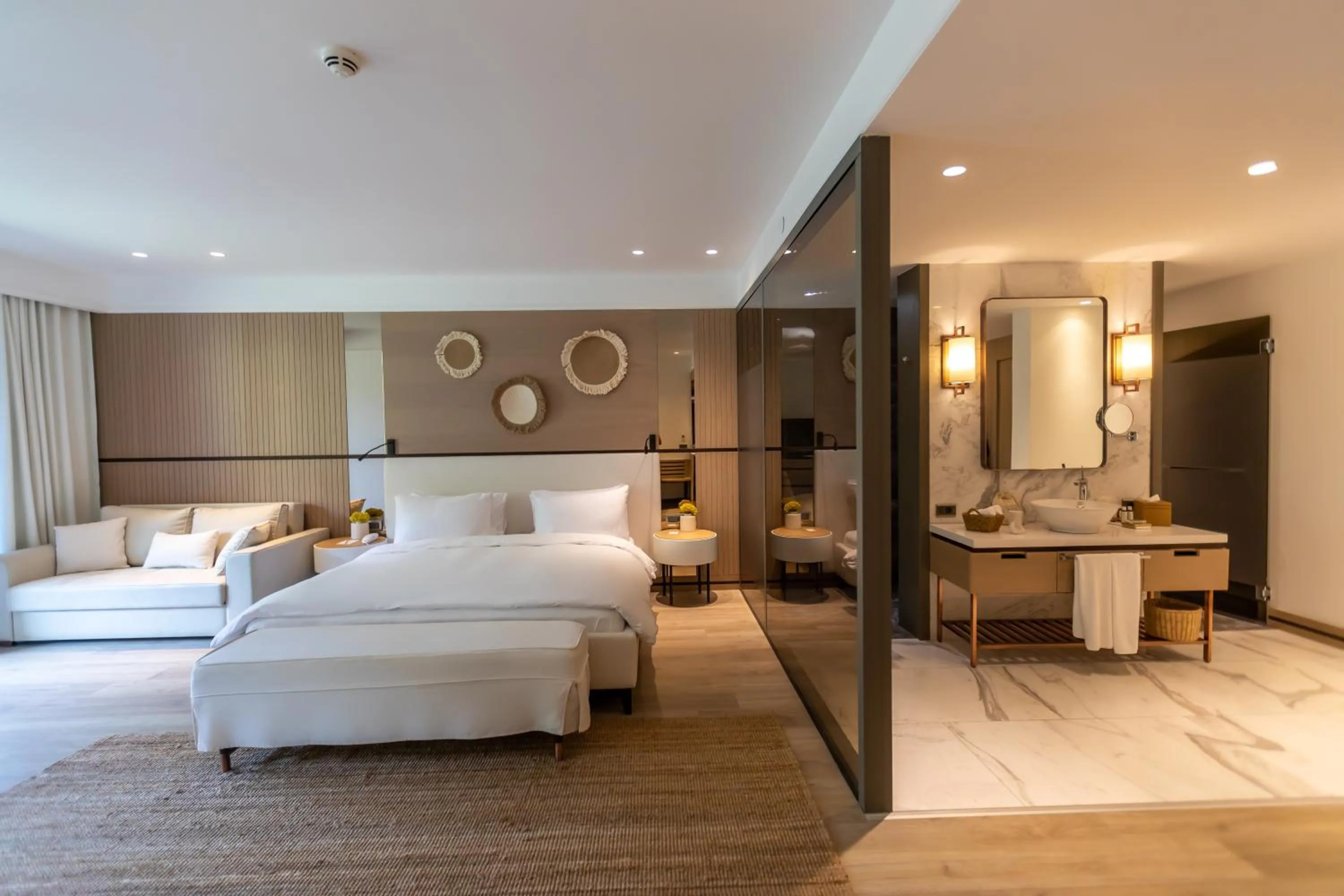 Bedroom, Bed in METT Hotel & Beach Resort Bodrum