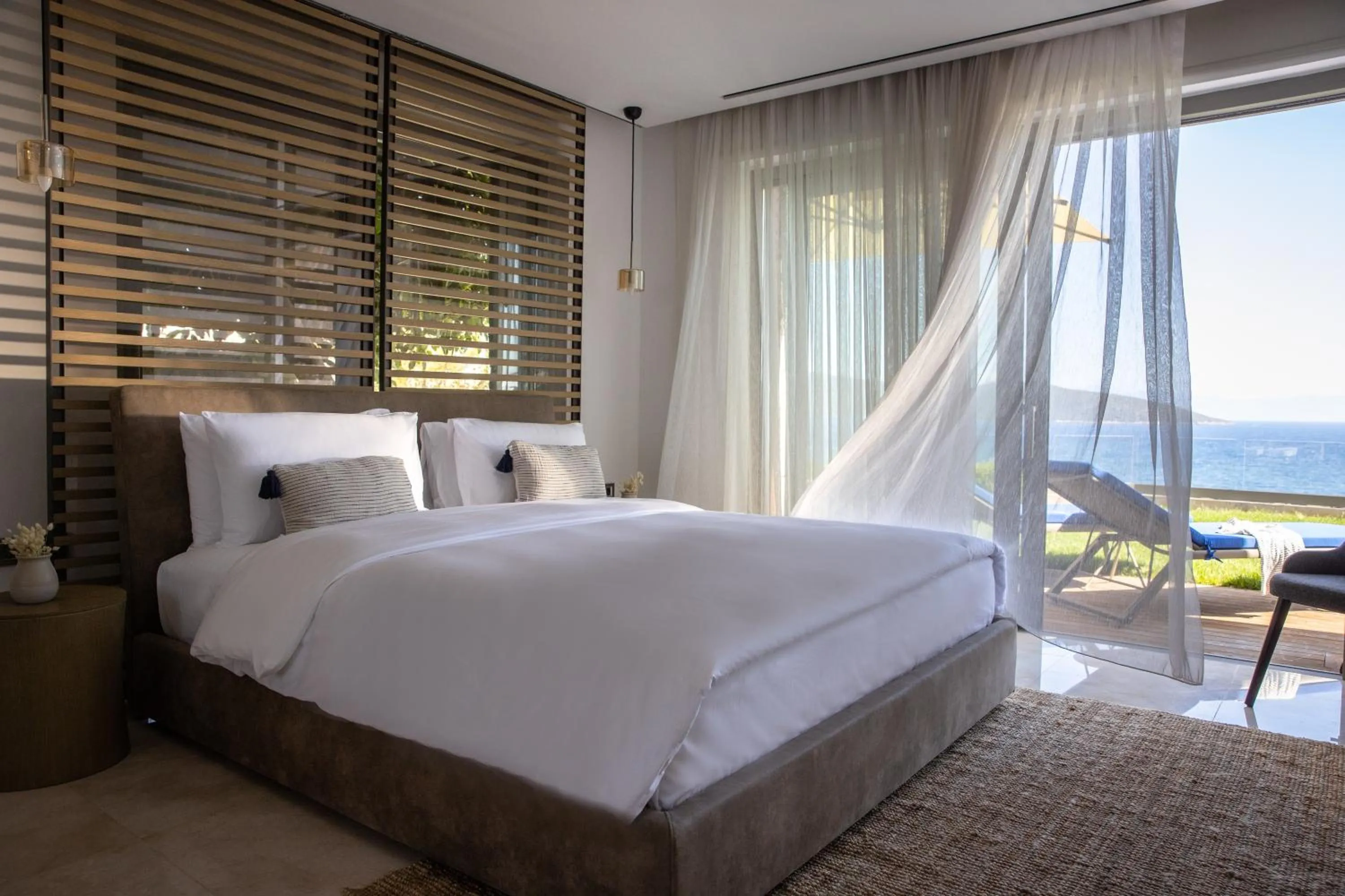 Garden, Bed in METT Hotel & Beach Resort Bodrum