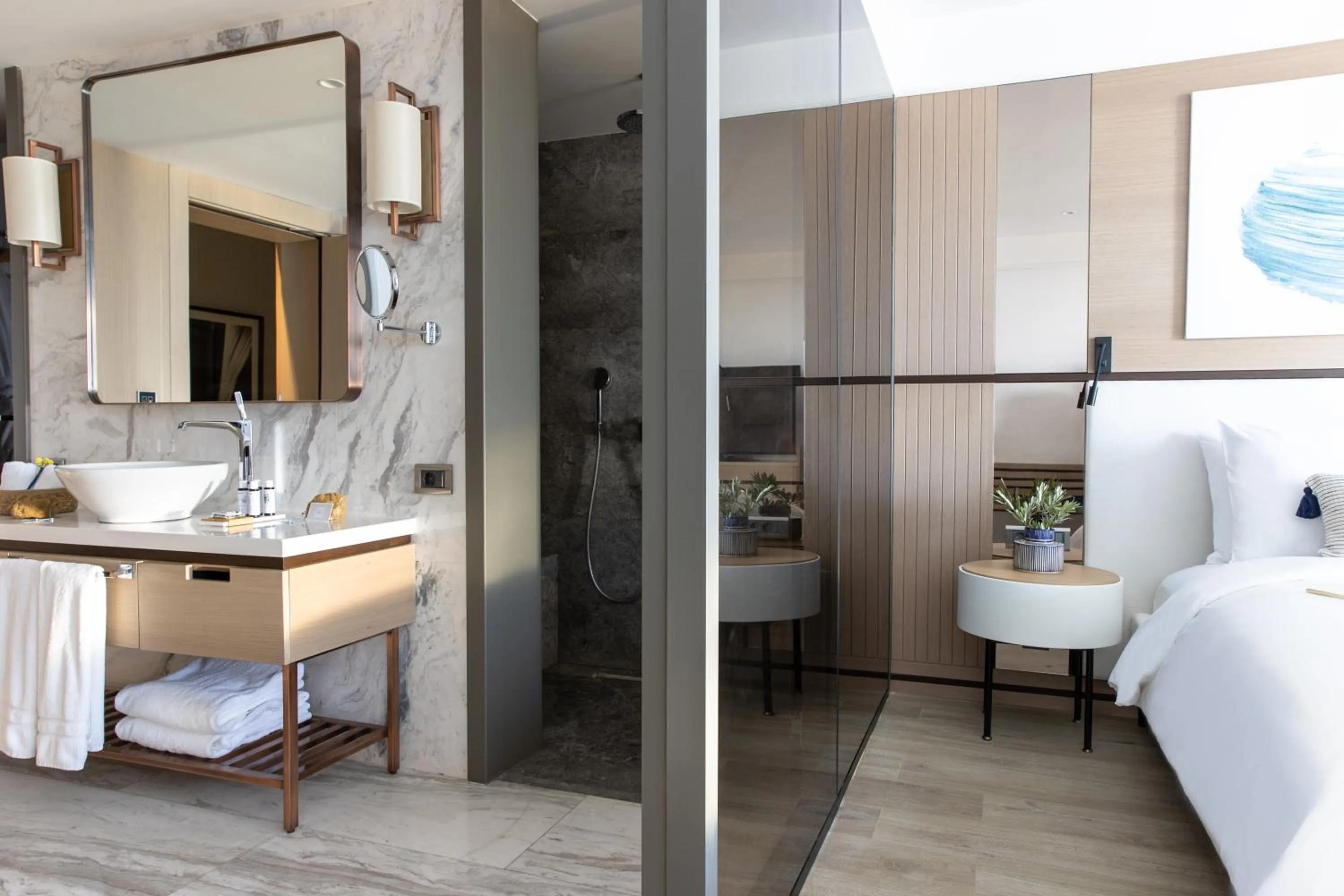 Bathroom, Bed in METT Hotel & Beach Resort Bodrum