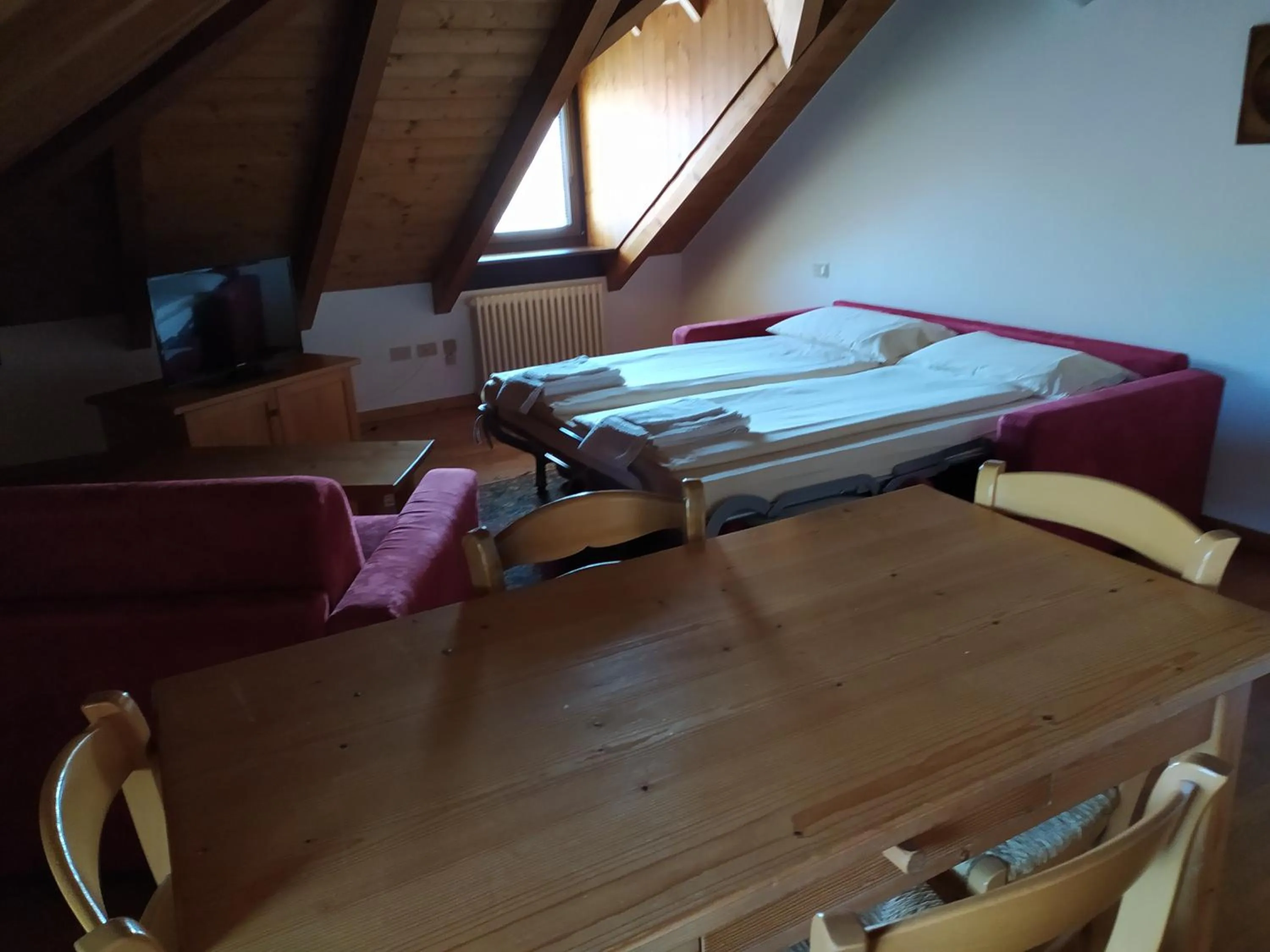 Dining area, Bed in Locanda Aurora B&B