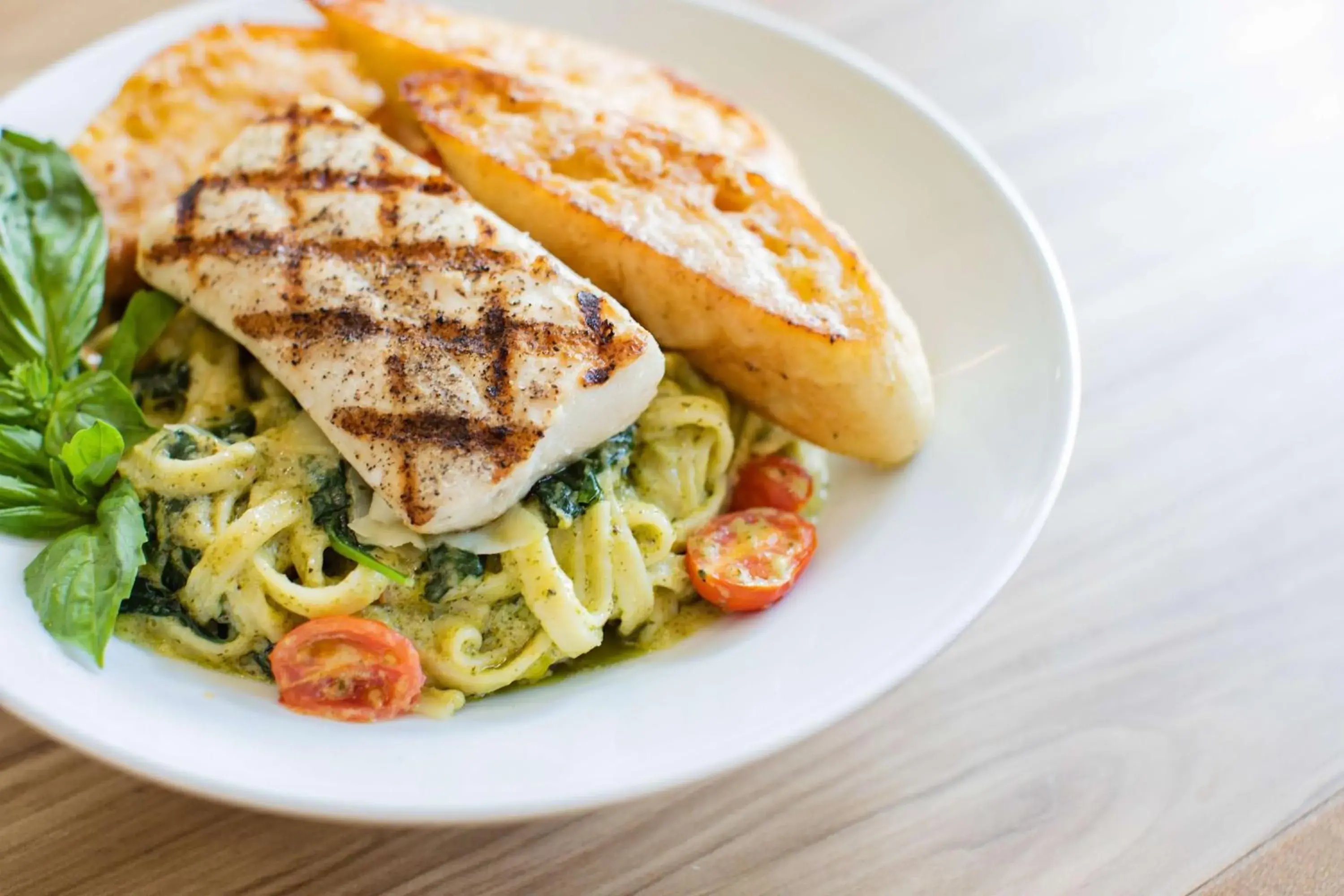 Restaurant/places to eat in Embassy Suites By Hilton Oahu Kapolei - FREE Breakfast Restaurant/places to eat in Embassy Suites By Hilton Oahu Kapolei - FREE Breakfast