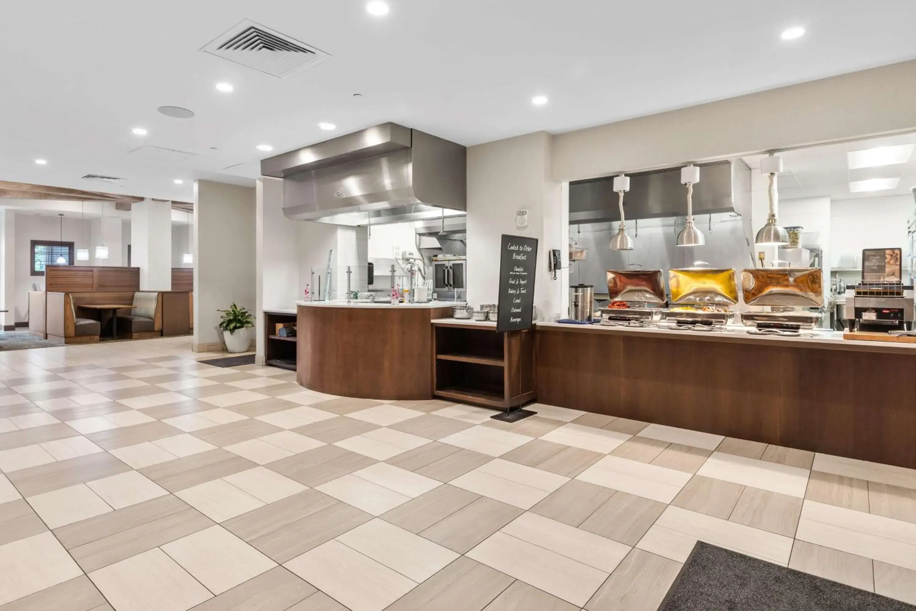 Breakfast in Embassy Suites By Hilton Oahu Kapolei - FREE Breakfast Breakfast in Embassy Suites By Hilton Oahu Kapolei - FREE Breakfast