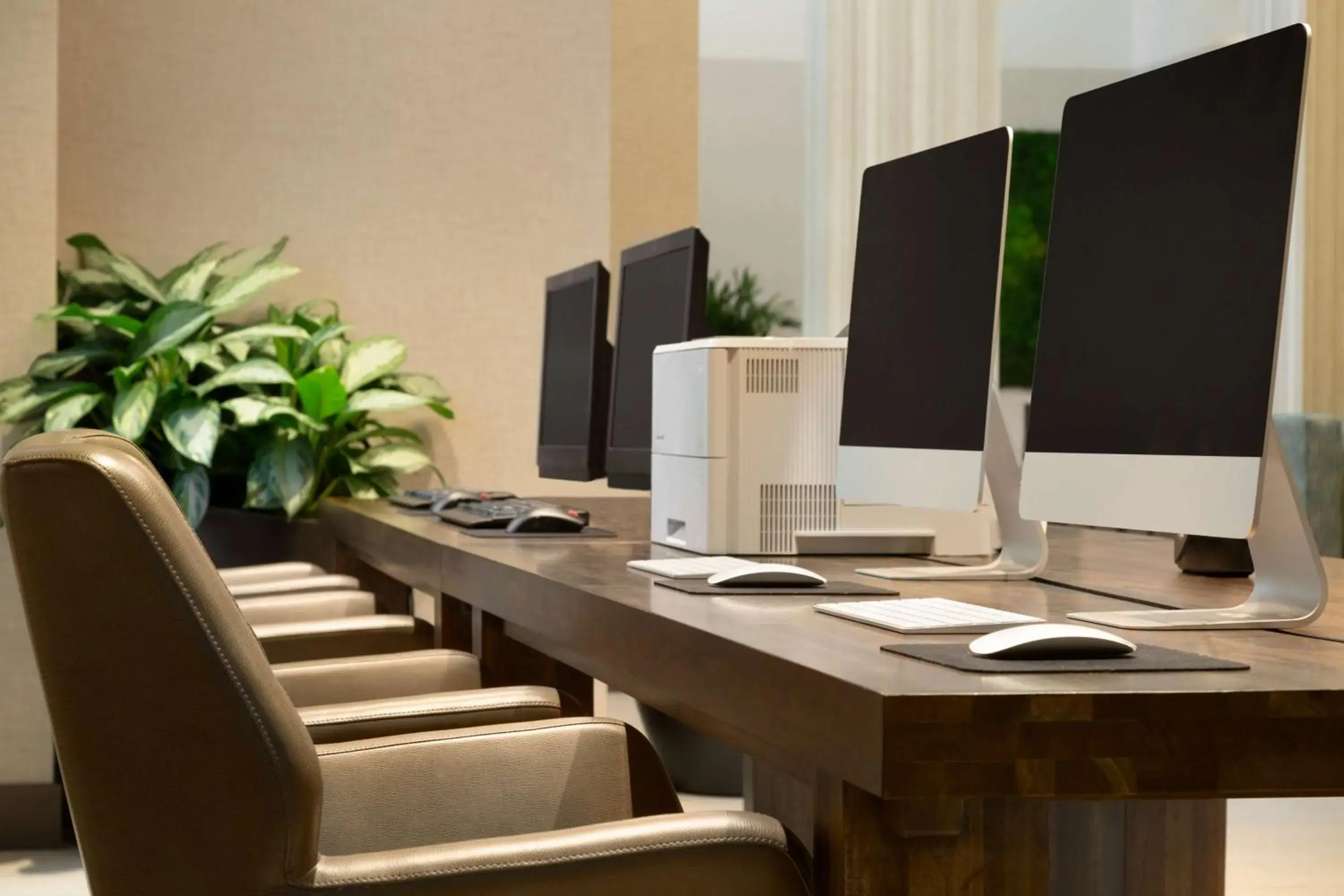 Business facilities in Embassy Suites By Hilton Oahu Kapolei - FREE Breakfast Business facilities in Embassy Suites By Hilton Oahu Kapolei - FREE Breakfast