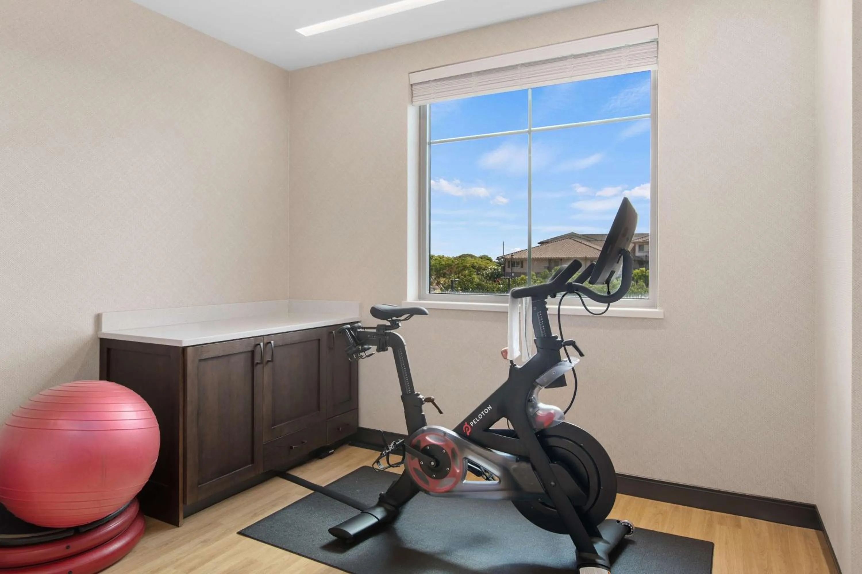 Fitness centre/facilities in Embassy Suites By Hilton Oahu Kapolei - FREE Breakfast