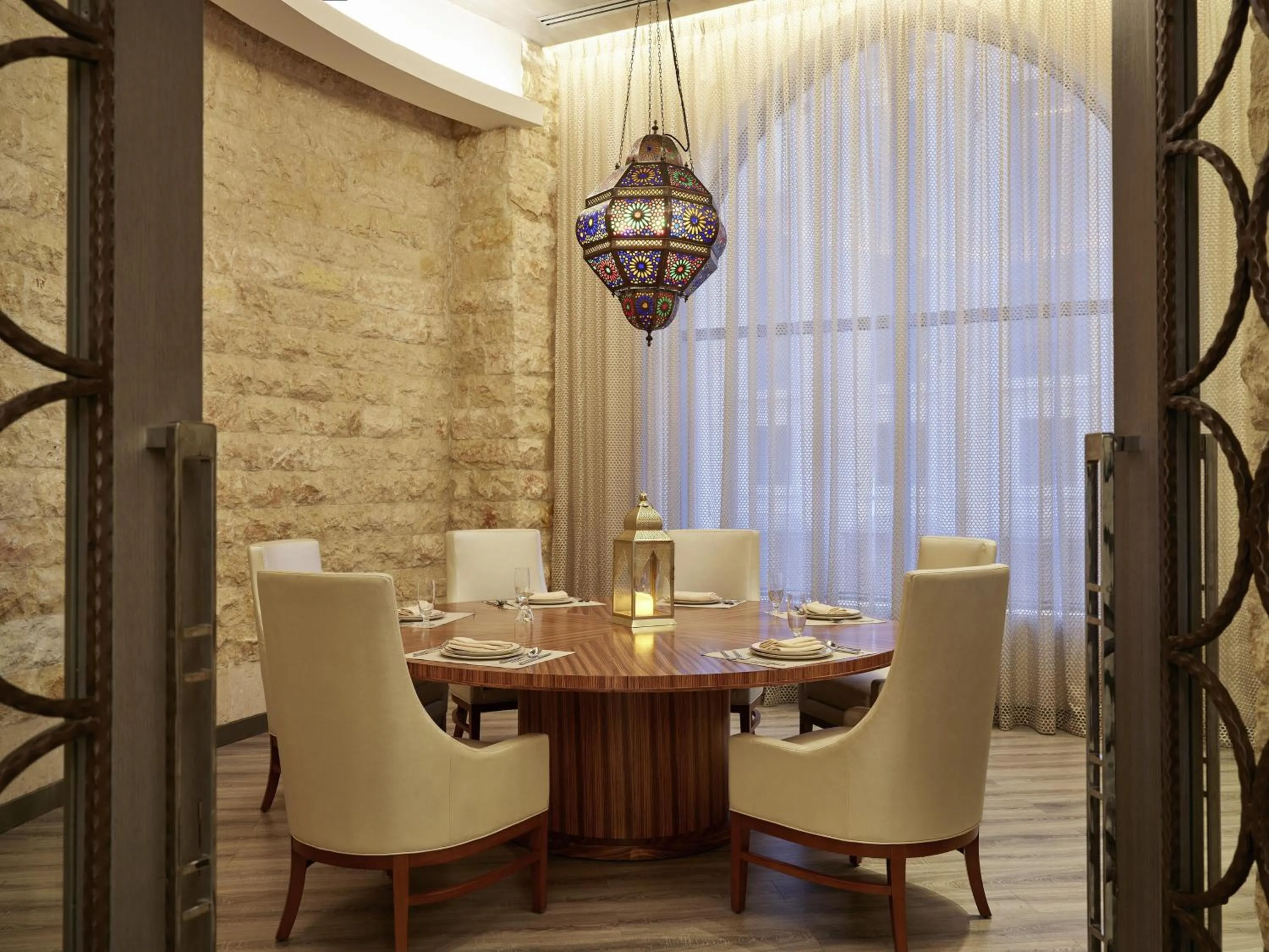 Restaurant/places to eat in Hilton Hotel & Convention Jabal Omar Makkah