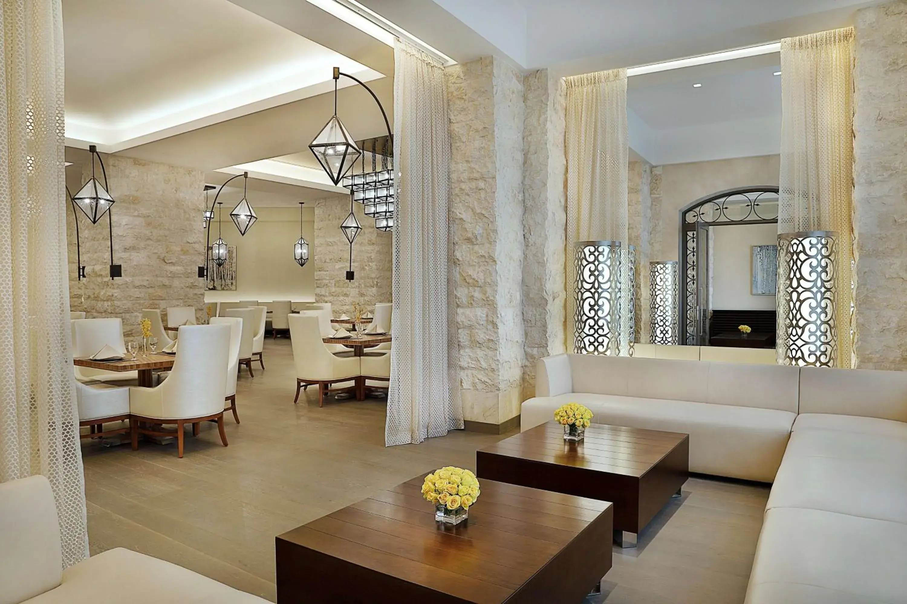 Restaurant/places to eat in Hilton Hotel & Convention Jabal Omar Makkah Restaurant/places to eat in Hilton Hotel & Convention Jabal Omar Makkah