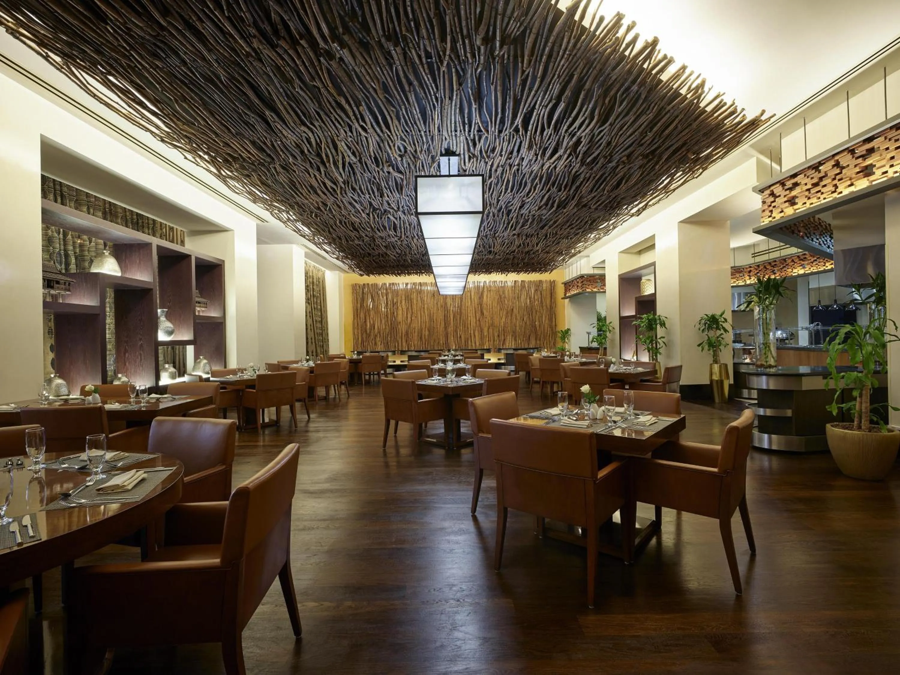 Restaurant/places to eat in Hilton Hotel & Convention Jabal Omar Makkah