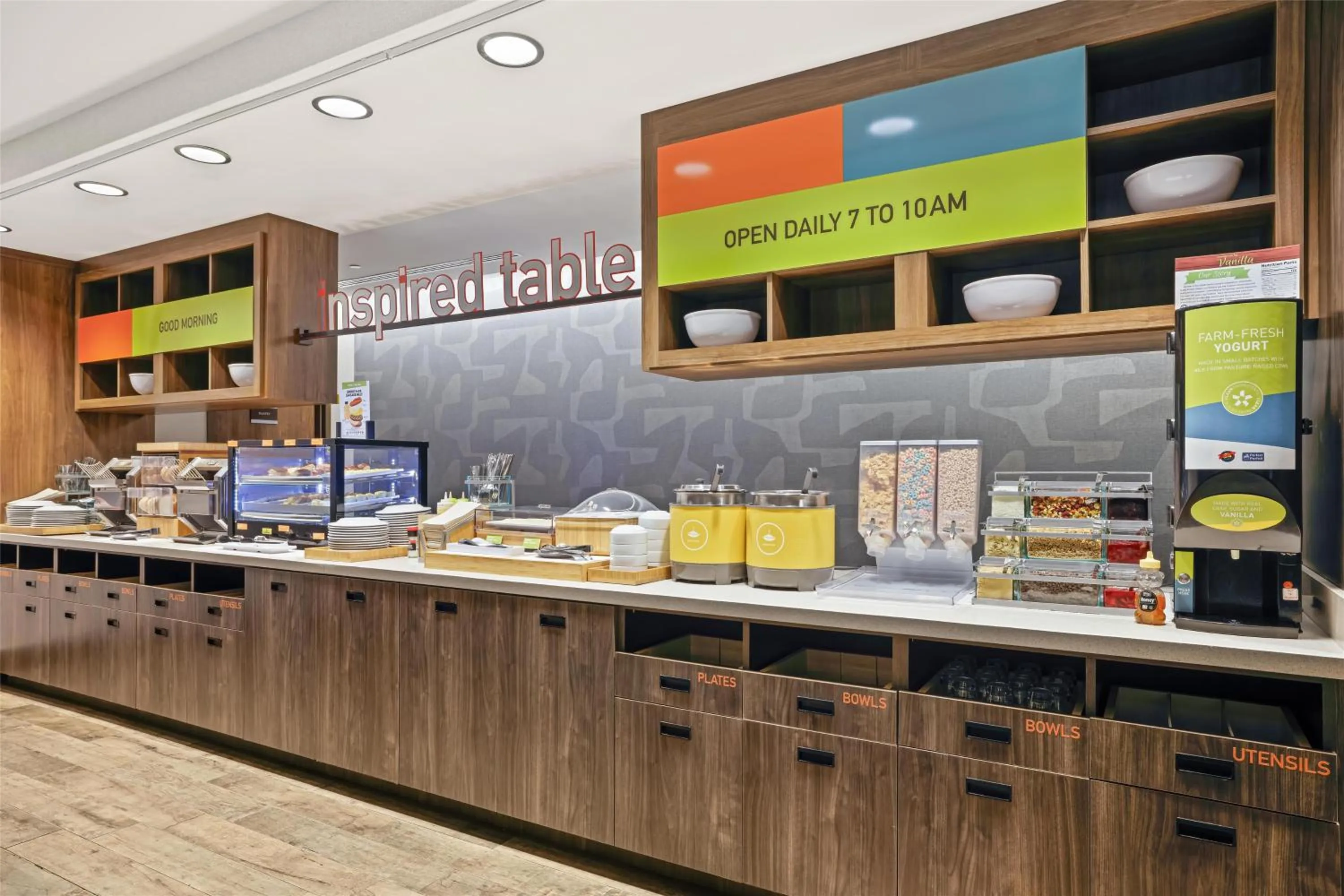 Breakfast in Home2 Suites By Hilton Pigeon Forge