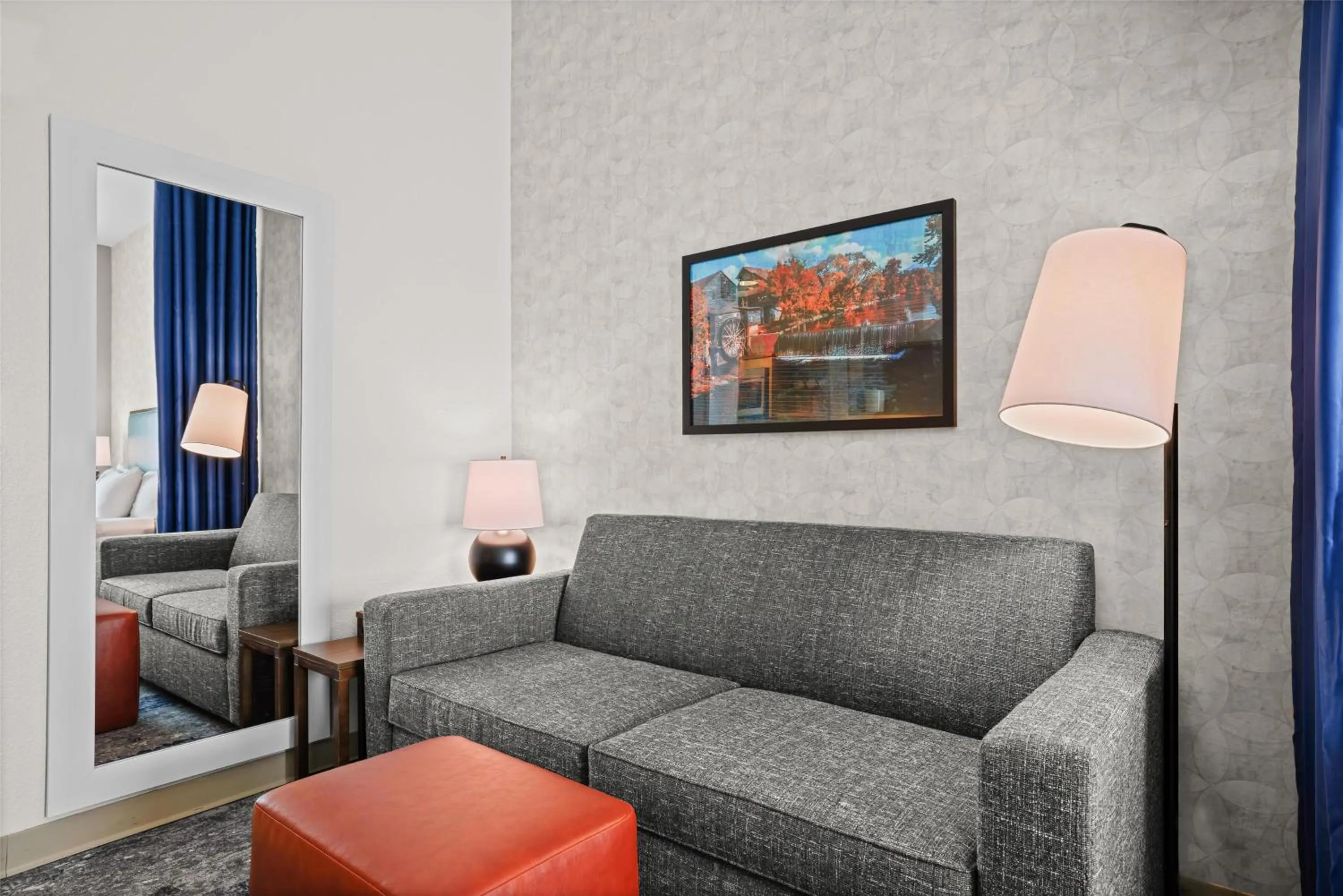 Living room in Home2 Suites By Hilton Pigeon Forge