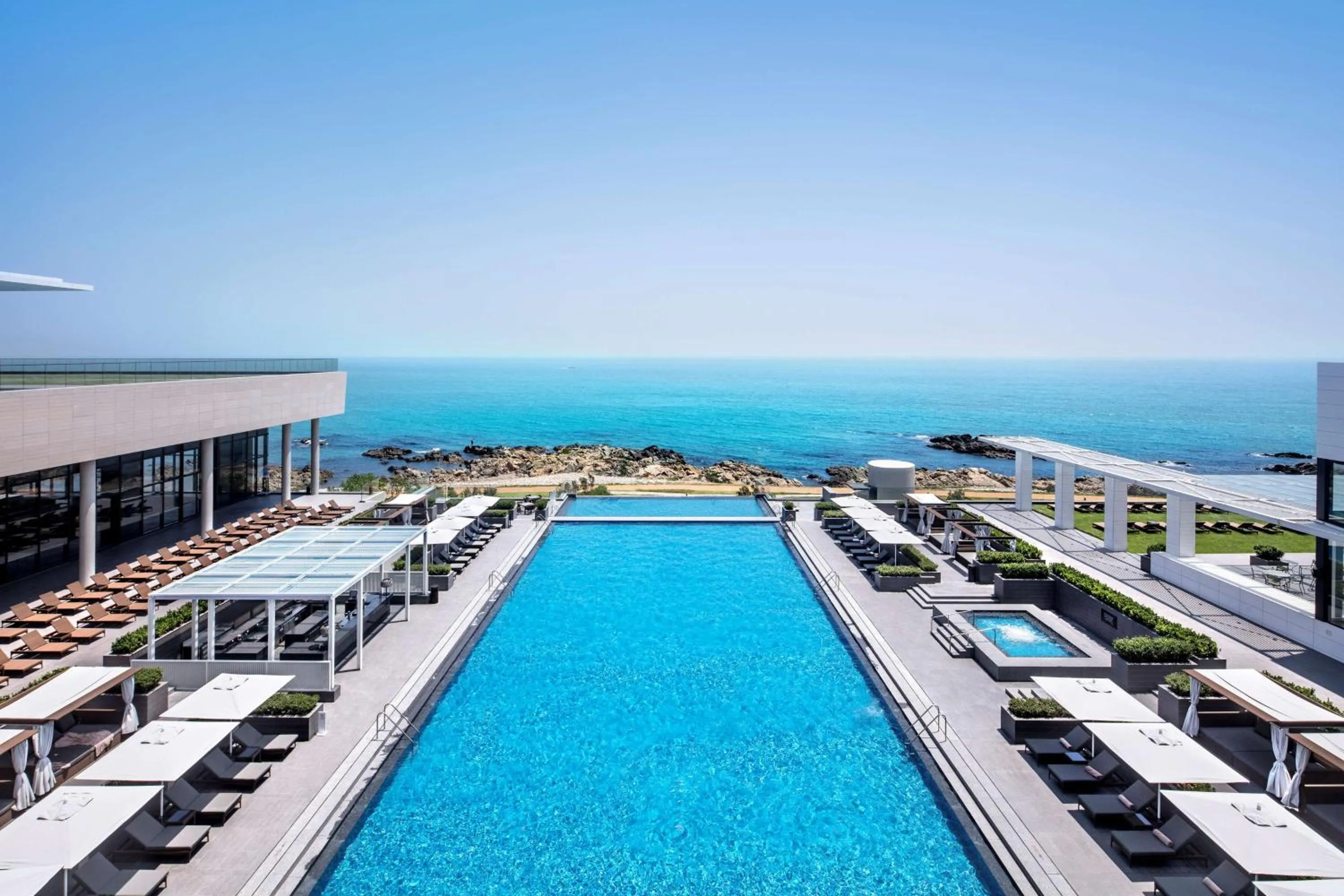 Swimming pool in Ananti at Busan Cove