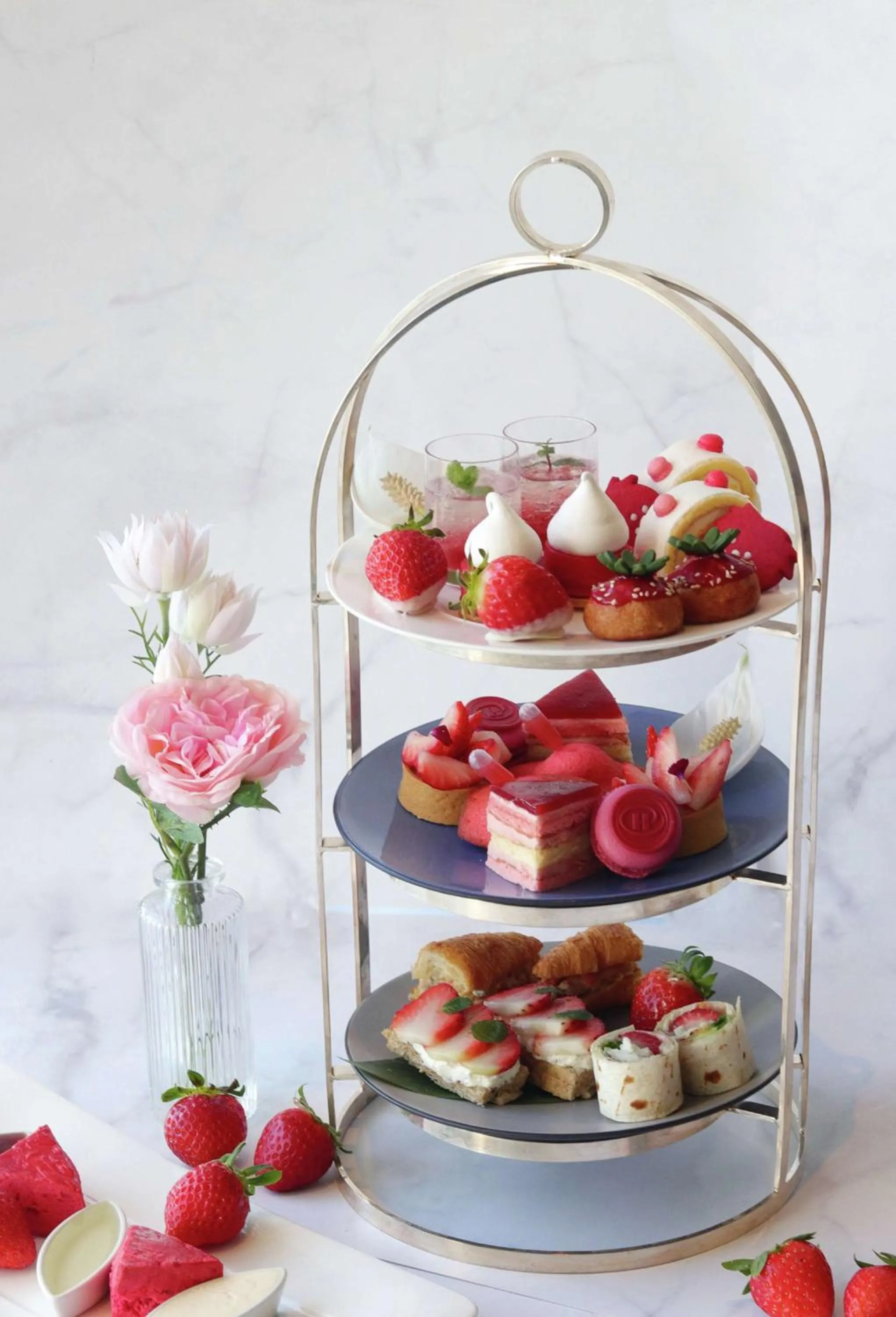 Dining area in Ananti at Busan Cove