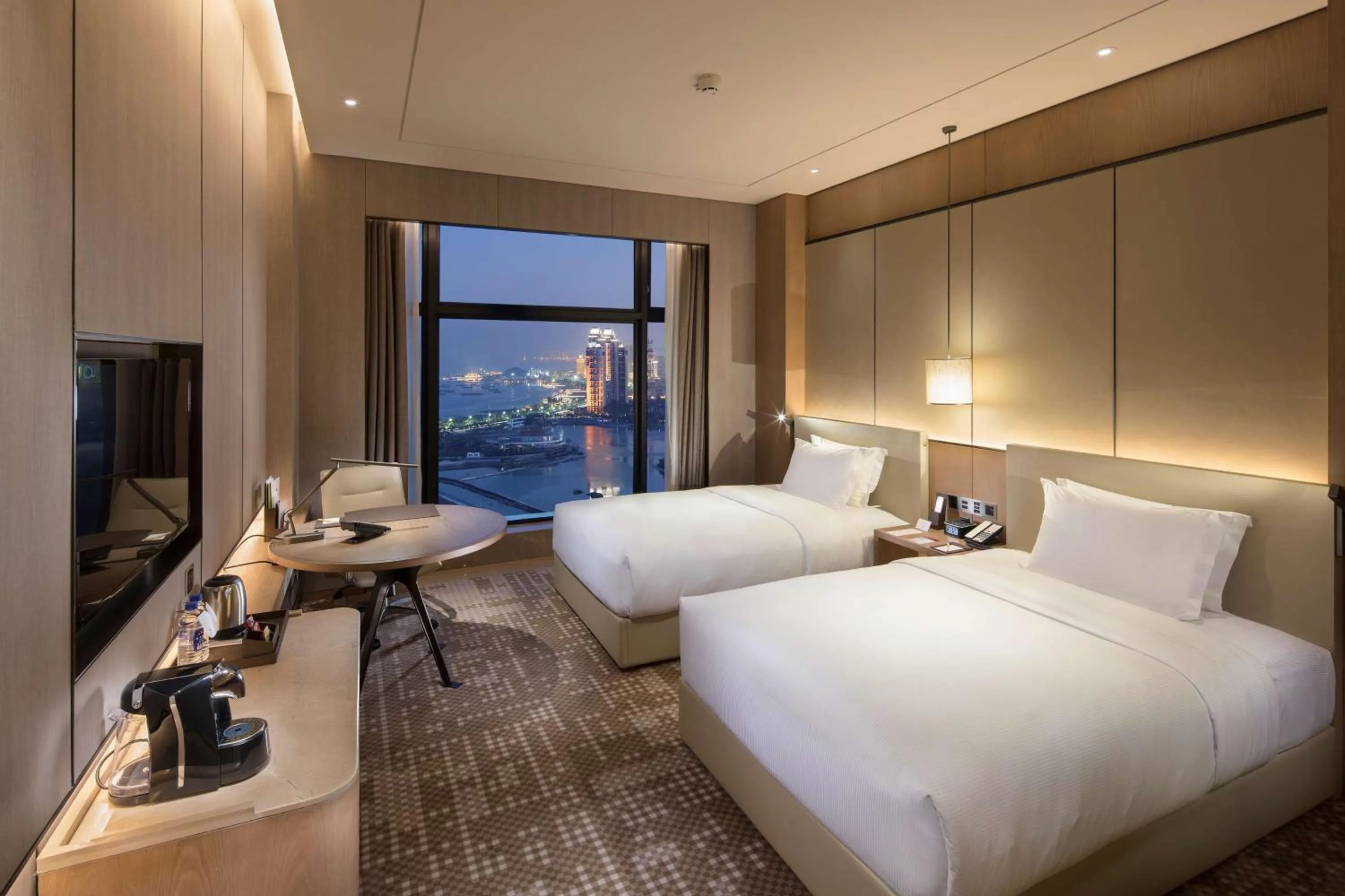 Bed in DoubleTree By Hilton Xiamen-Haicang