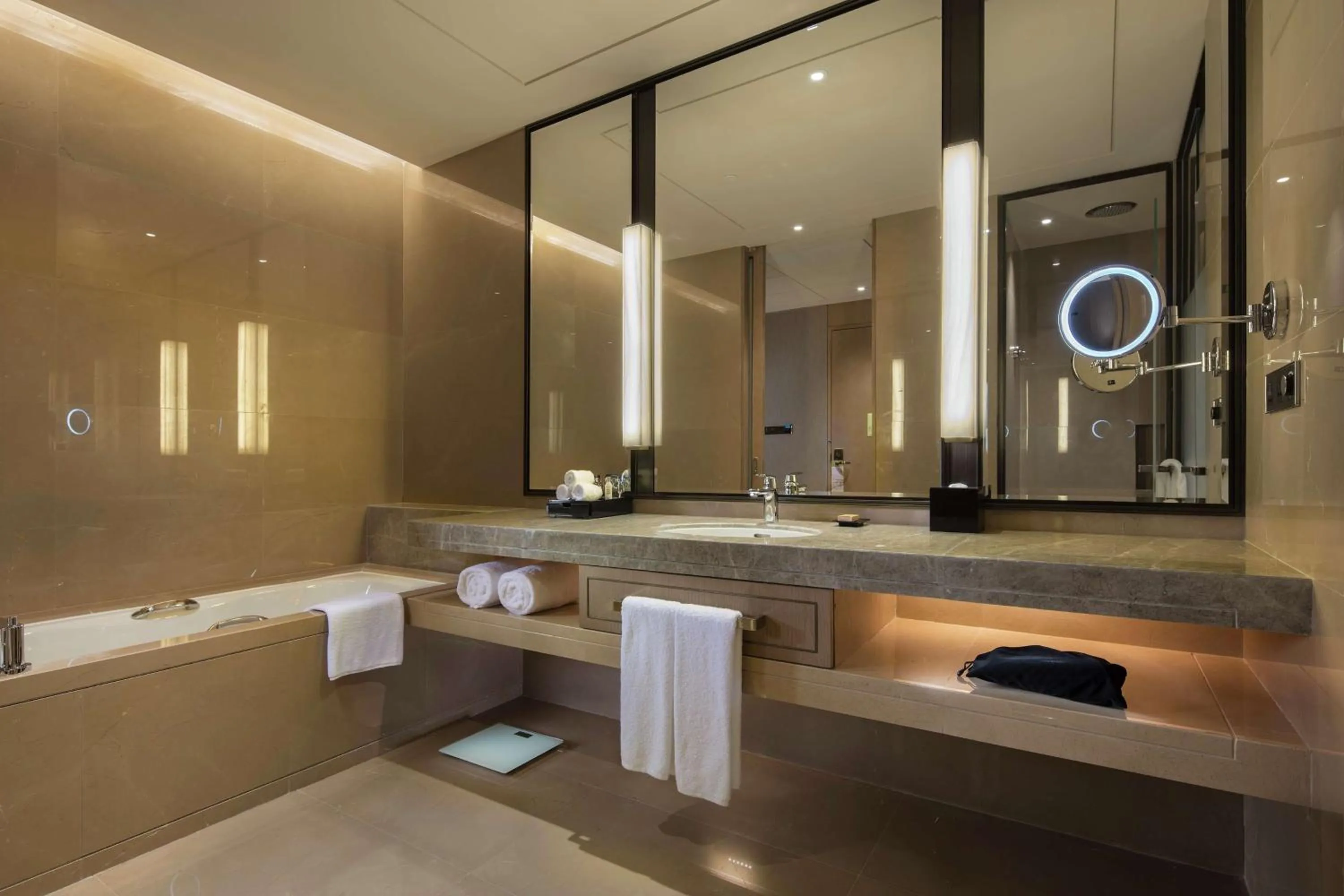 Bathroom in DoubleTree By Hilton Xiamen-Haicang