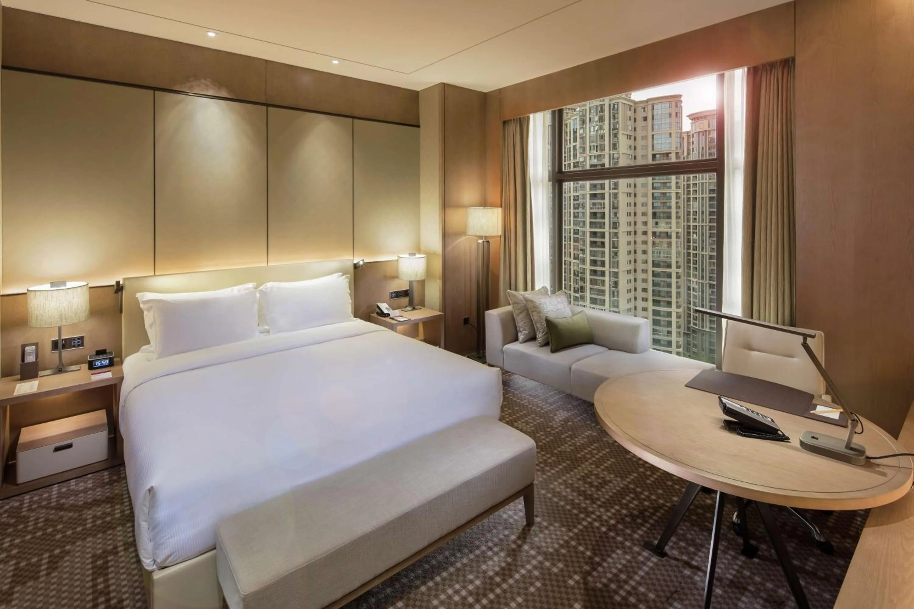 Bedroom, Bed in DoubleTree By Hilton Xiamen-Haicang