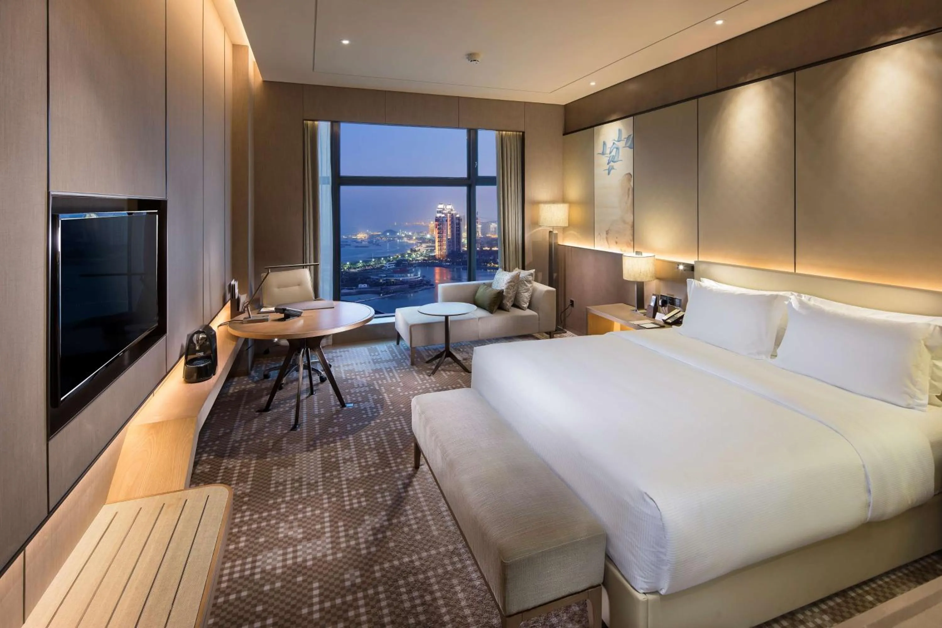 Bed in DoubleTree By Hilton Xiamen-Haicang