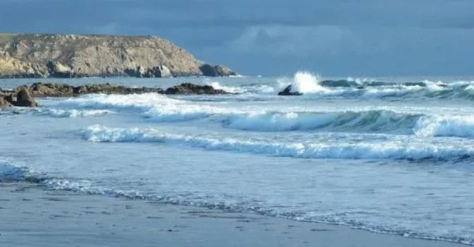 Beach in Cadgwith Cove Inn