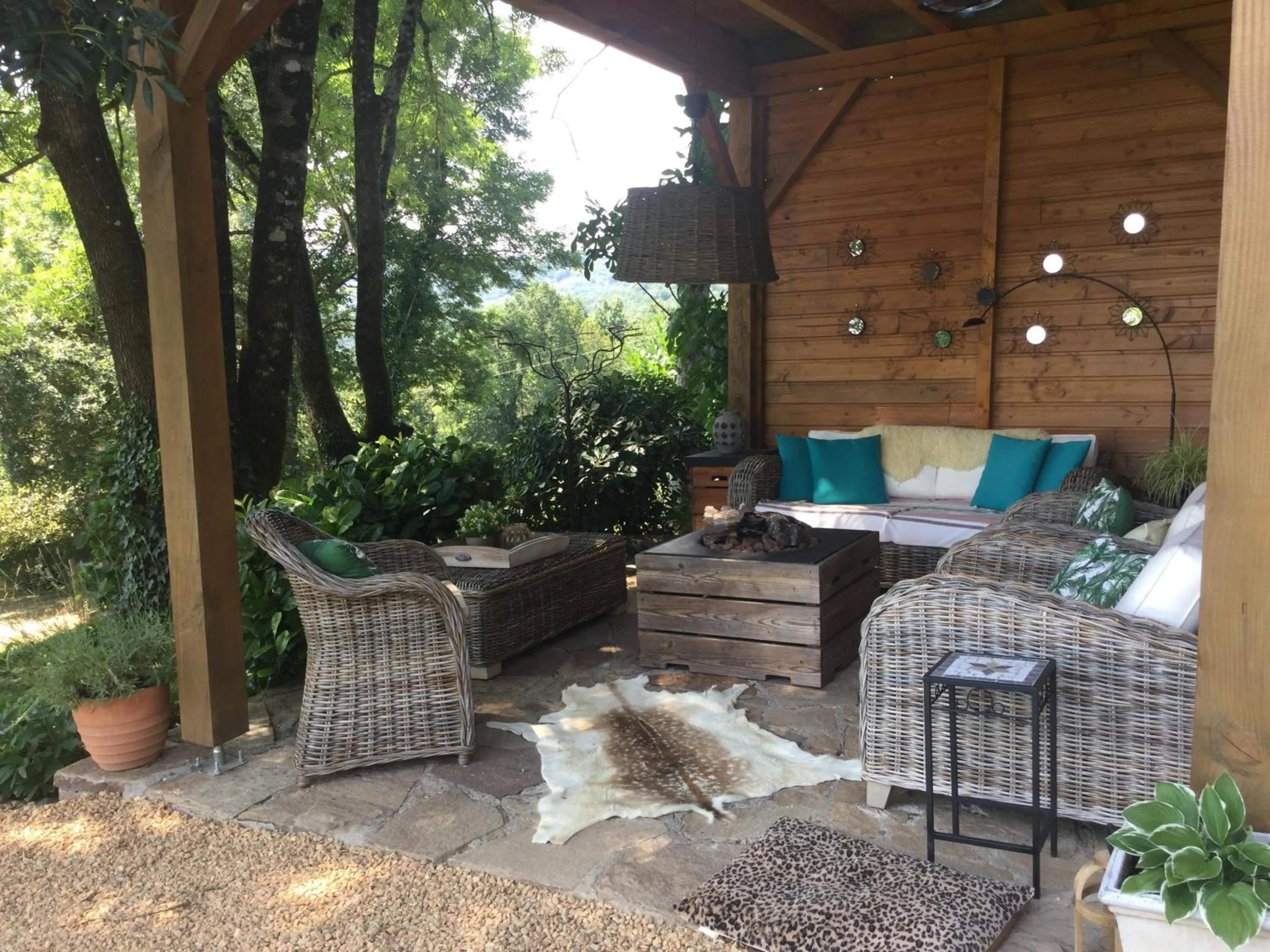 Garden view in La Maison Bleue