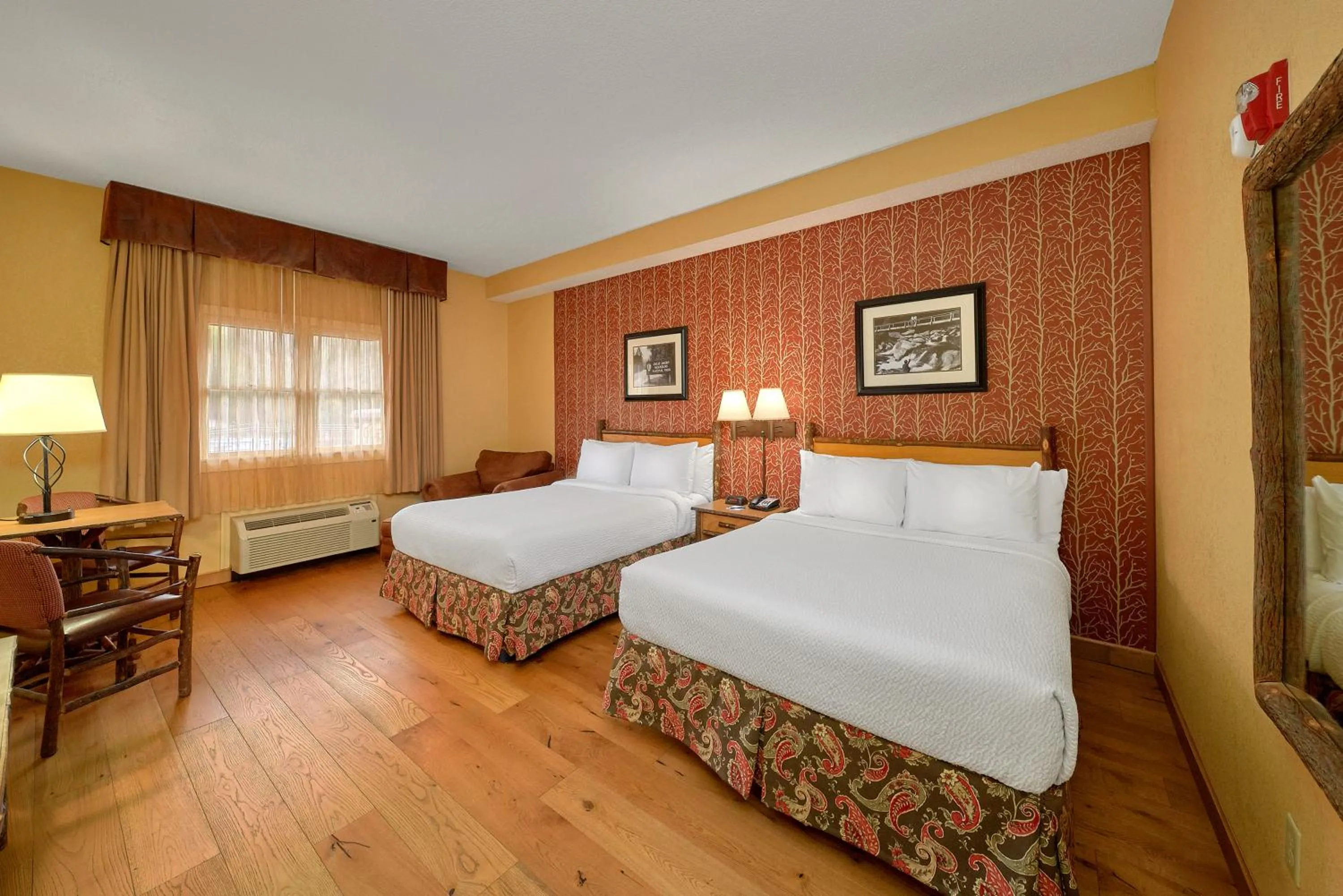 Two Queen Room in Bearskin Lodge on the River