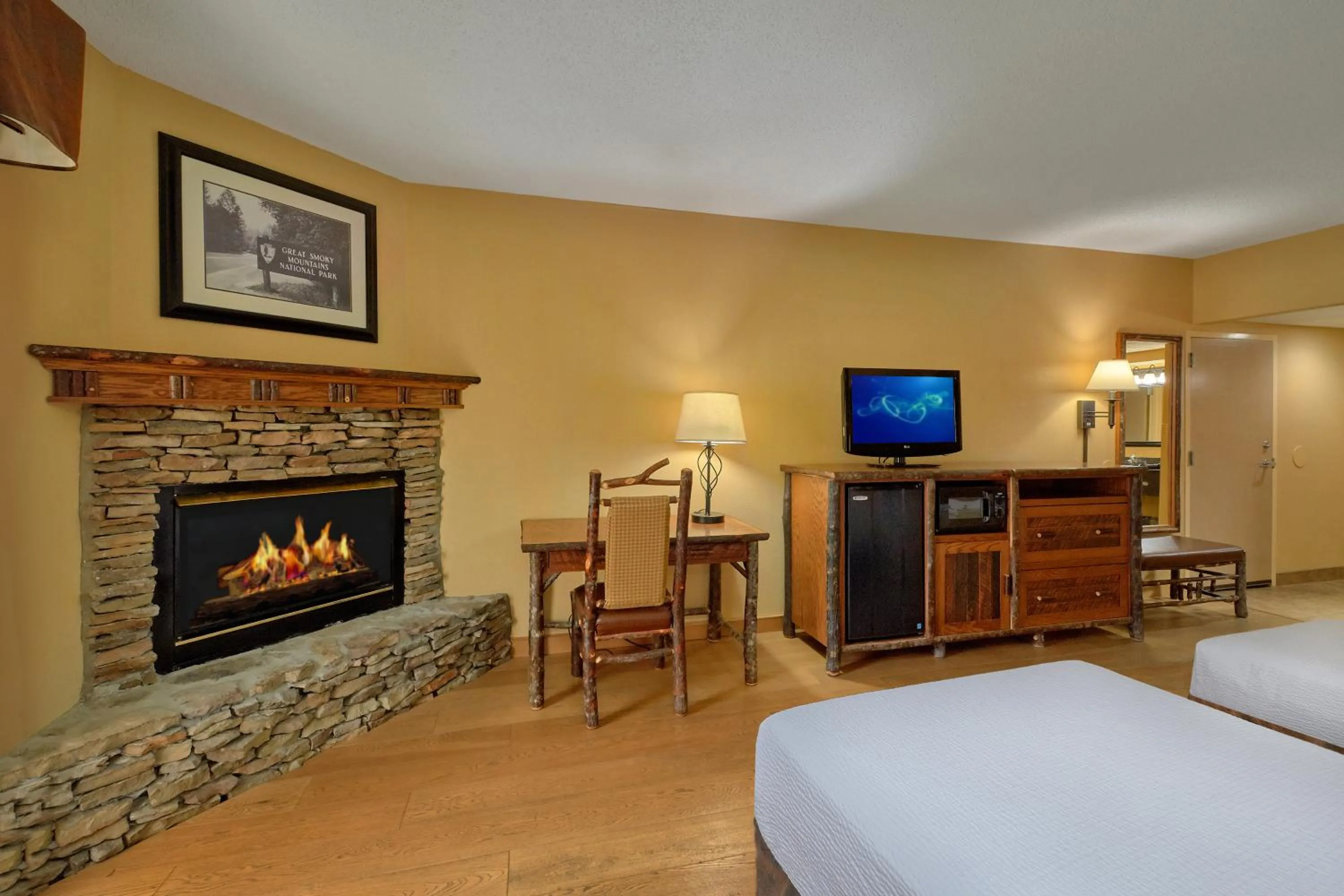 Old Creek Lodge