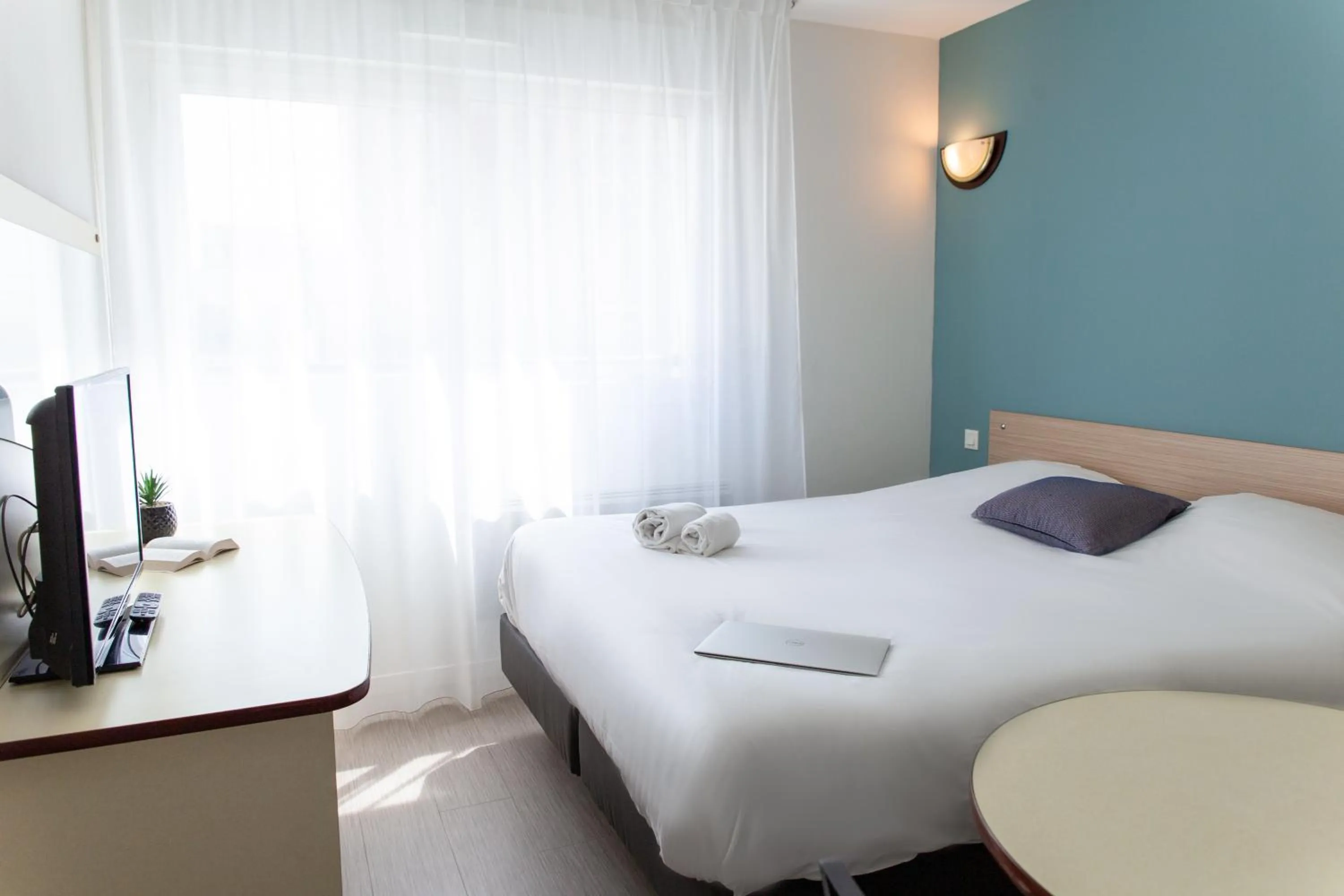 Bed in Zenitude Hôtel-Résidences Le Havre Centre