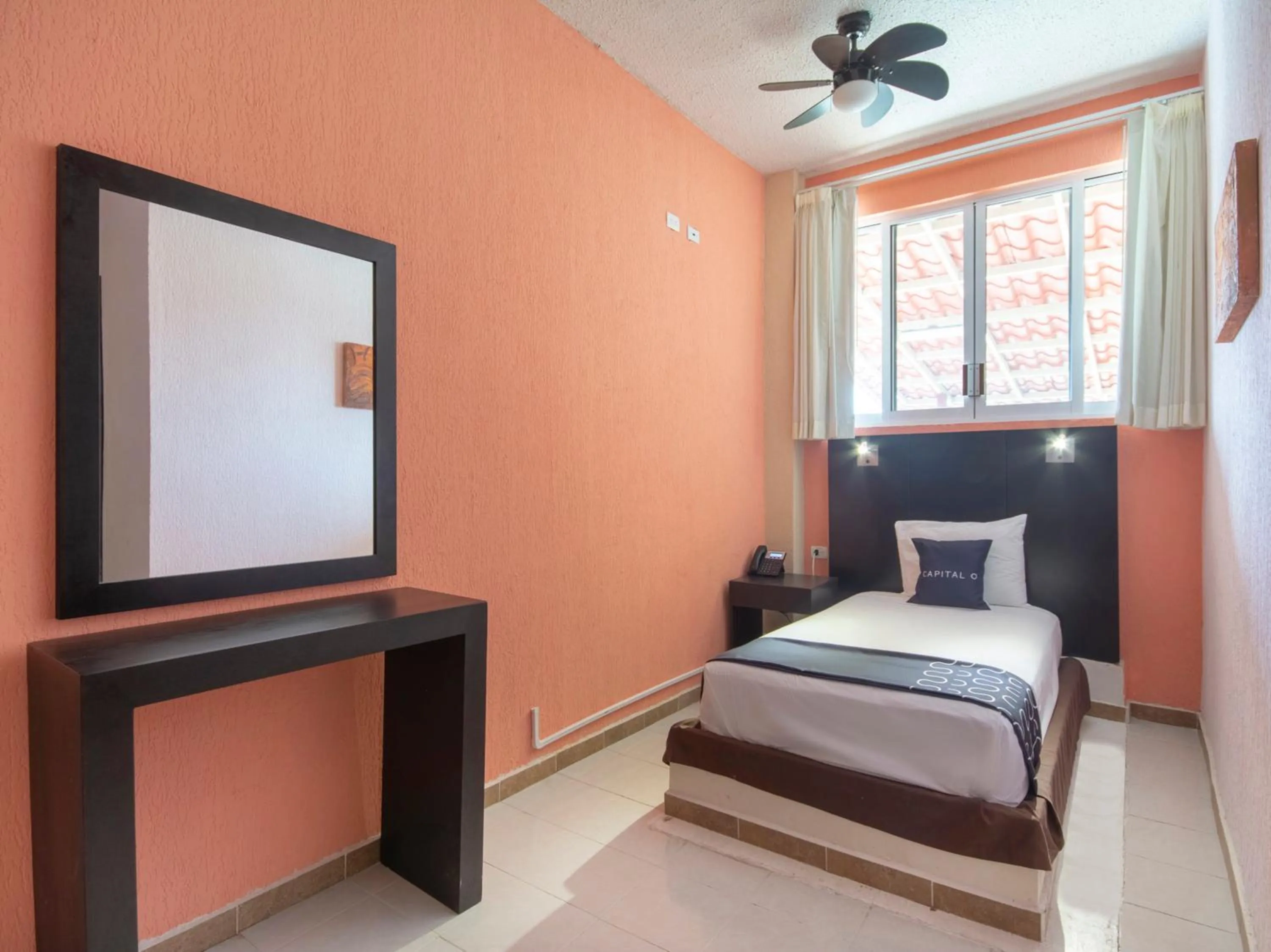 Bedroom, Bed in Hotel Spa Shalam