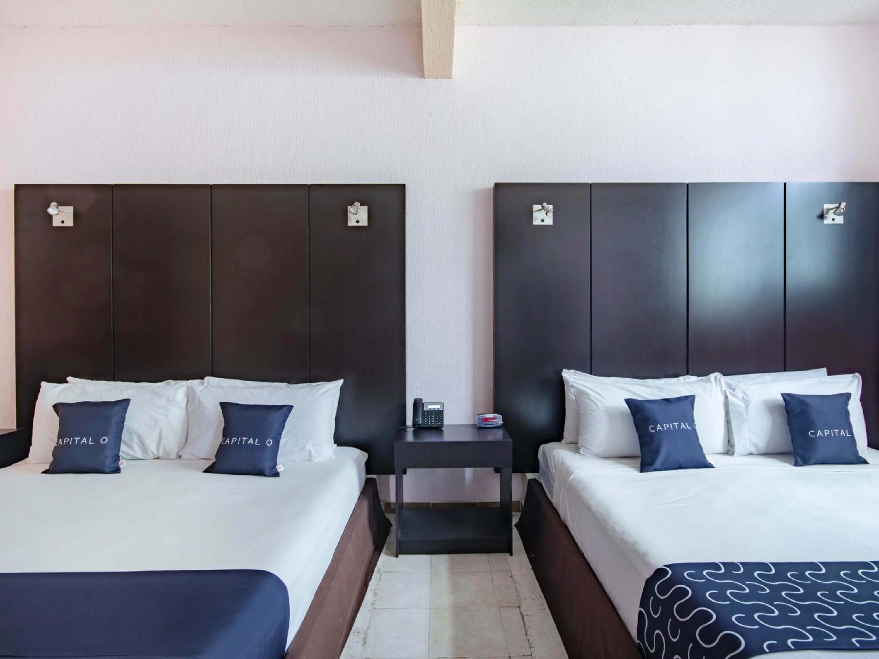 Bedroom, Bed in Hotel Spa Shalam