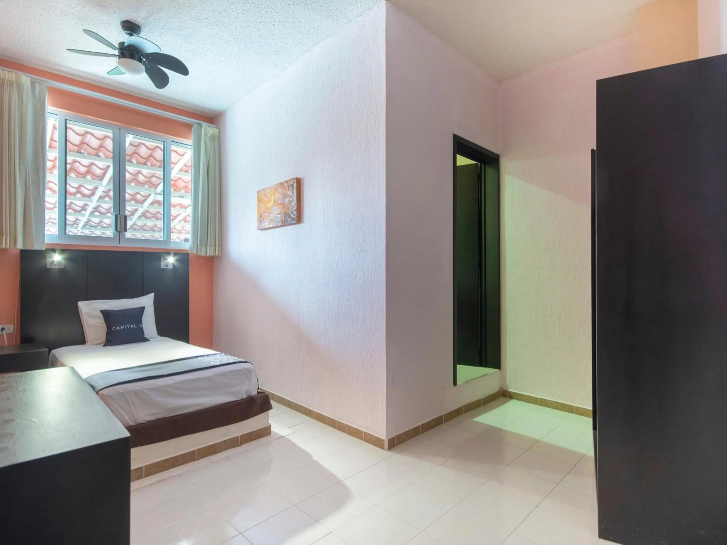 Bedroom, Bed in Hotel Spa Shalam