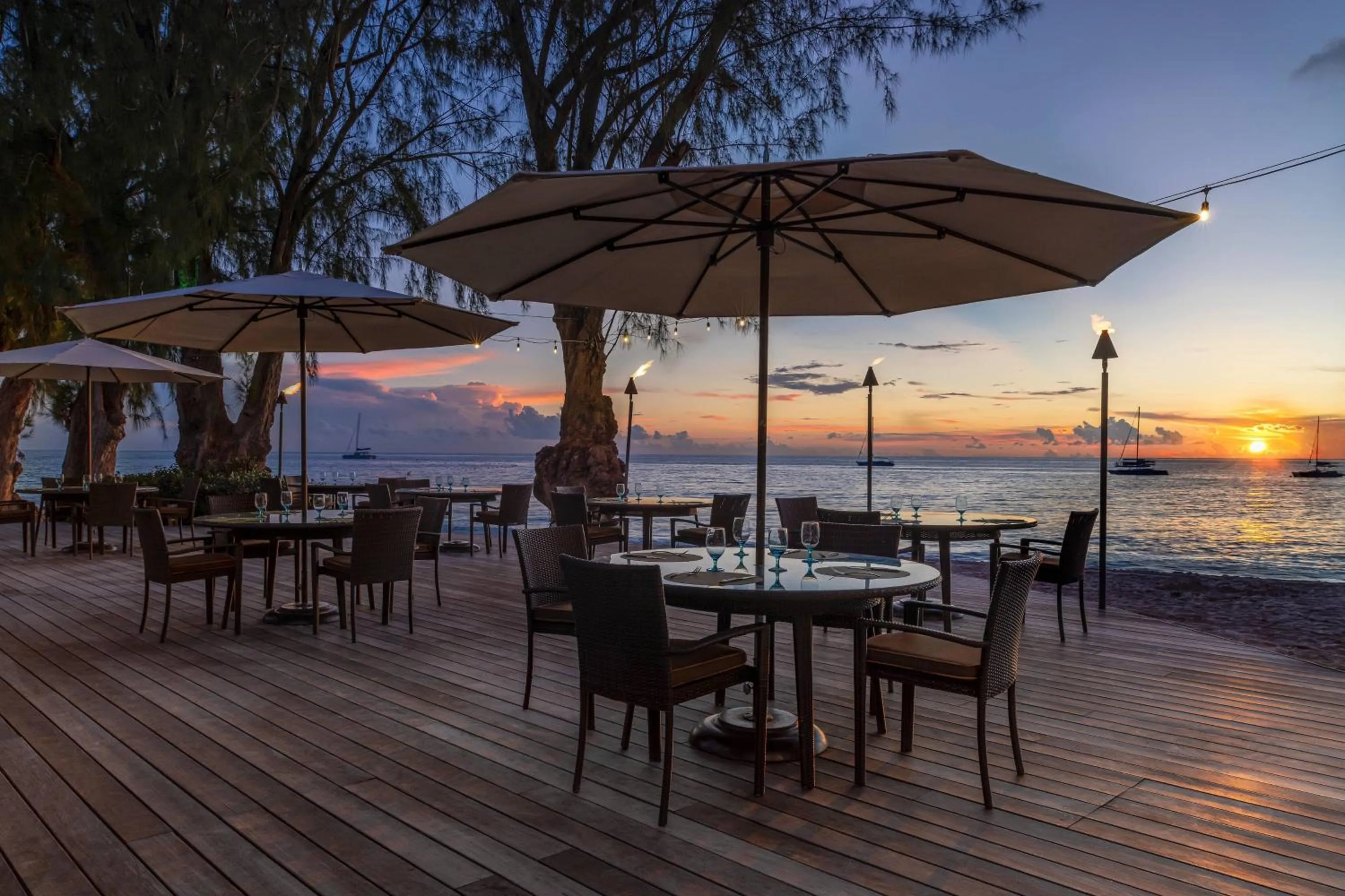 Lounge or bar in Colony Club, a Luxury Collection Resort, Barbados