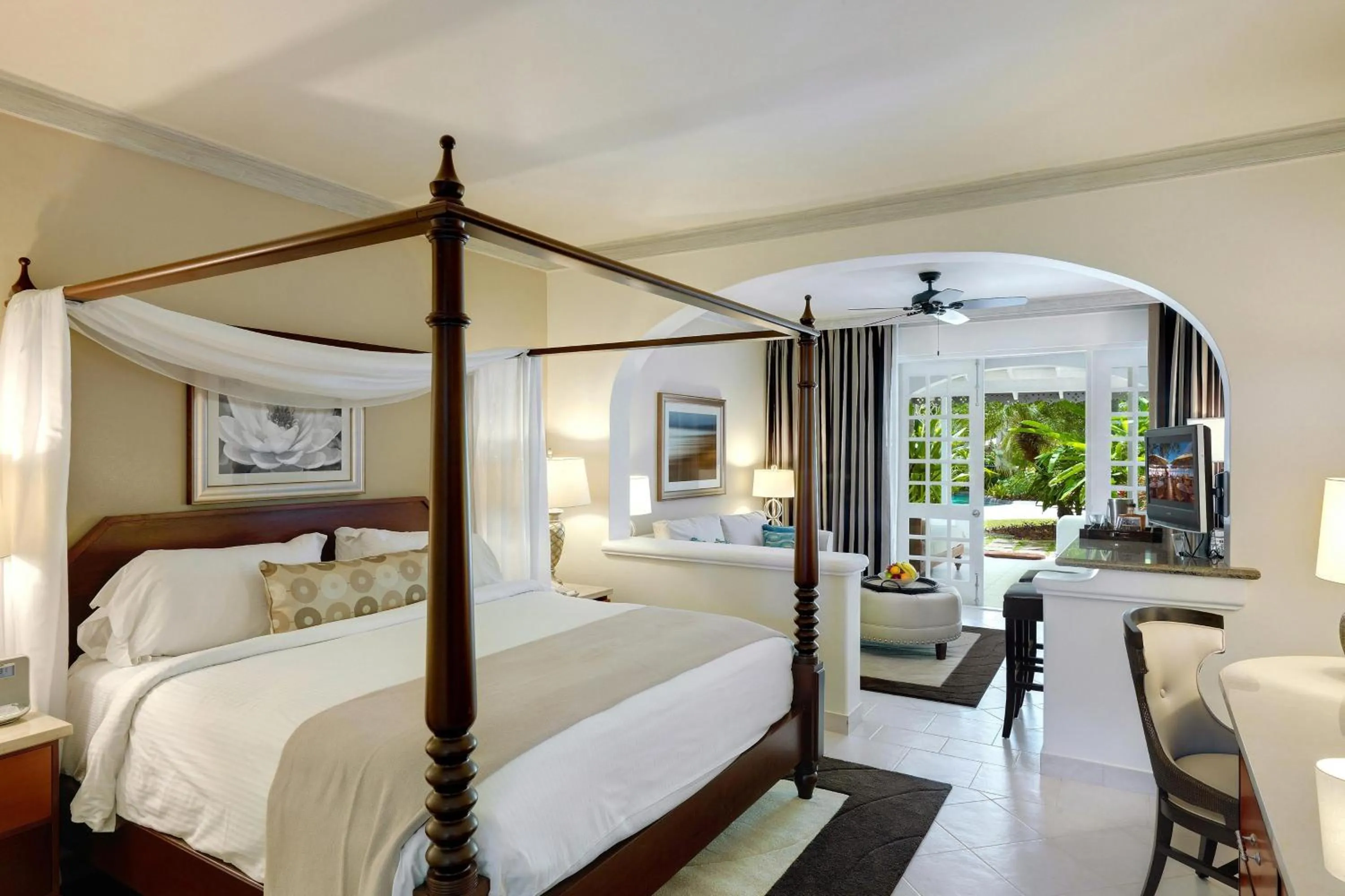 Pool Garden View, Junior Suite in Colony Club, a Luxury Collection Resort, Barbados