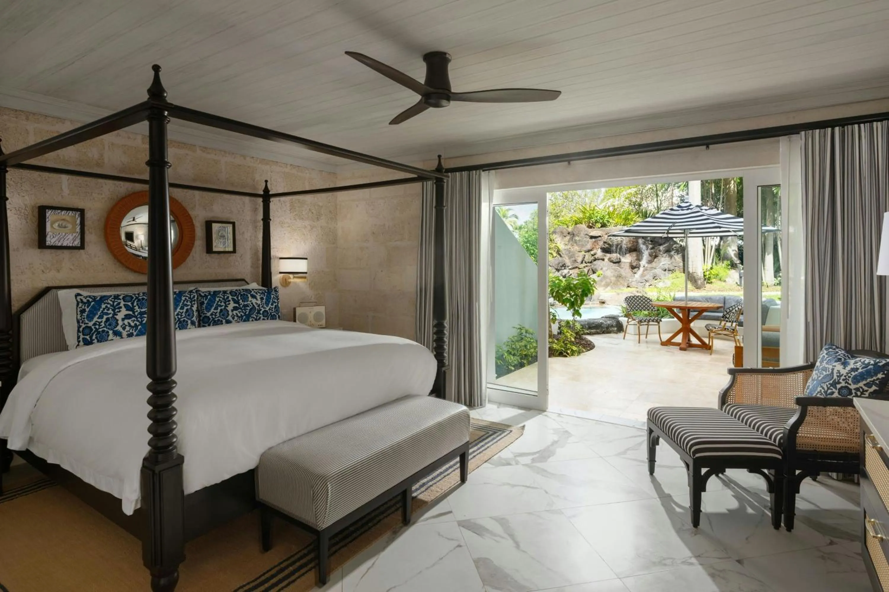 Swimming pool, Bed in Colony Club, a Luxury Collection Resort, Barbados