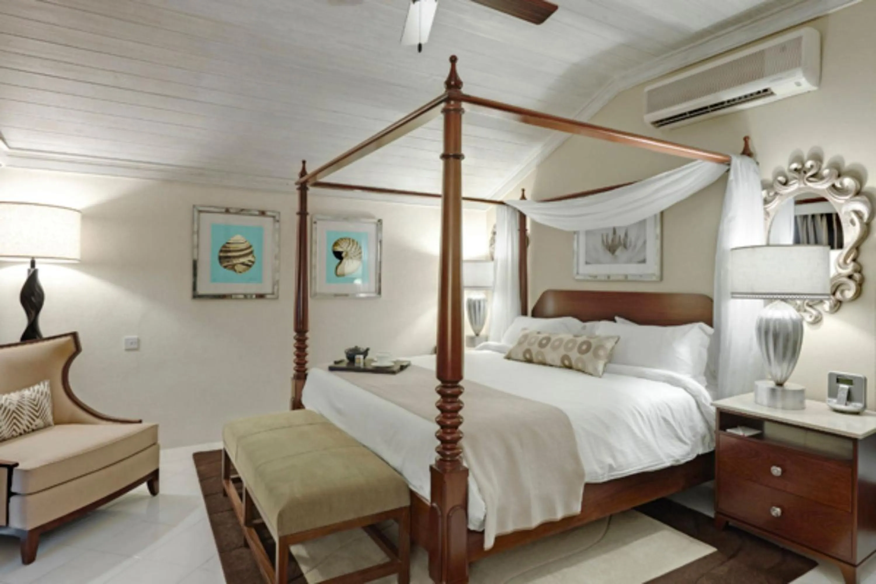 Bed in Colony Club, a Luxury Collection Resort, Barbados