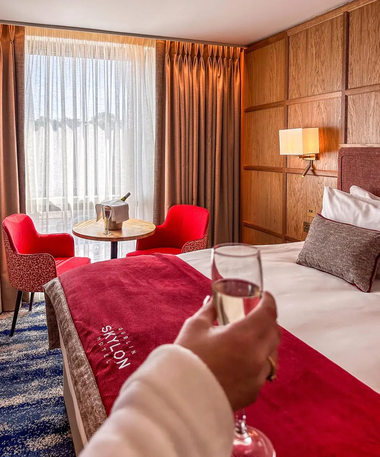 Photo of the whole room, Bed in Dublin Skylon Hotel Photo of the whole room, Bed in Dublin Skylon Hotel