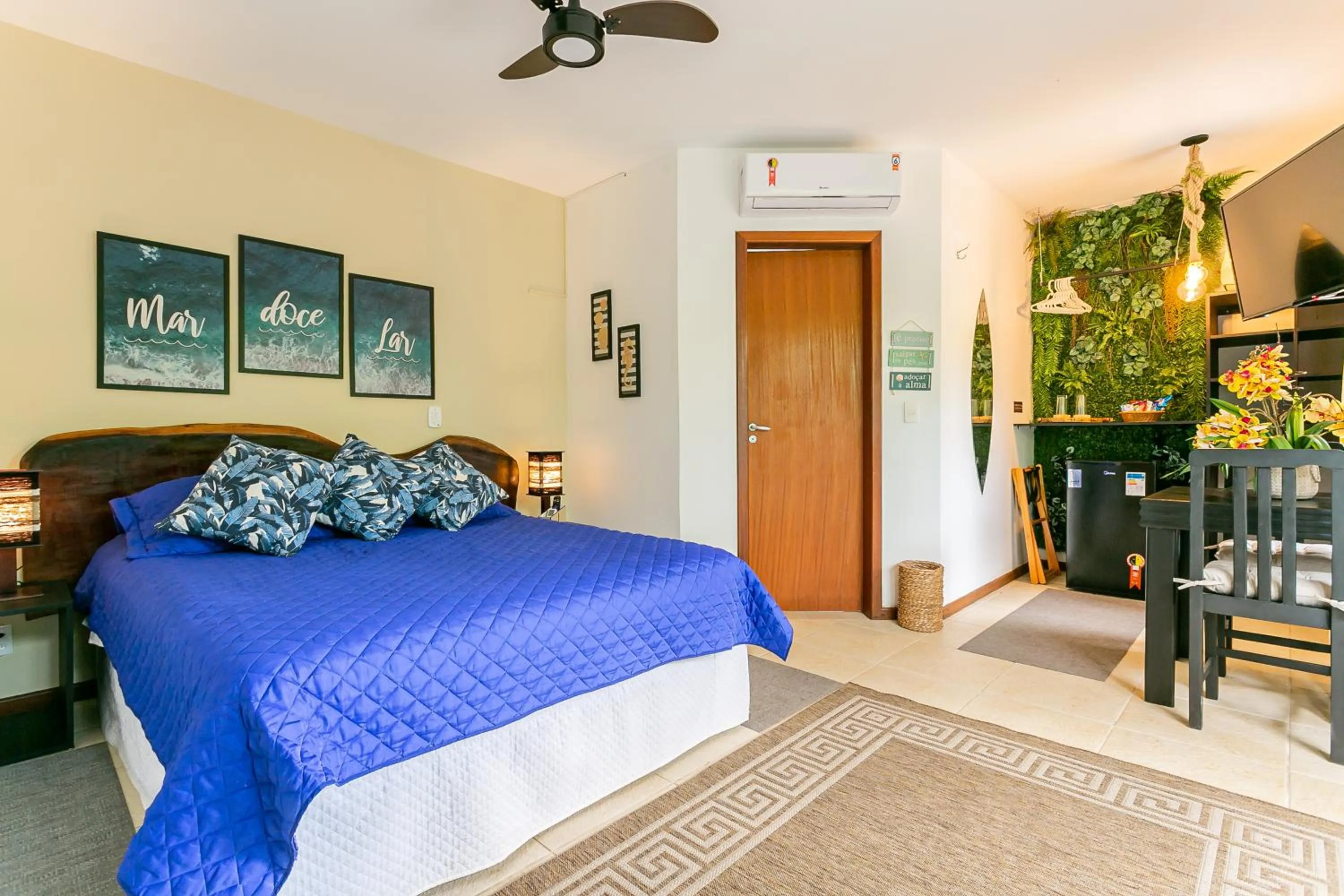 Bed in Penareia Floripa Beach Hotel