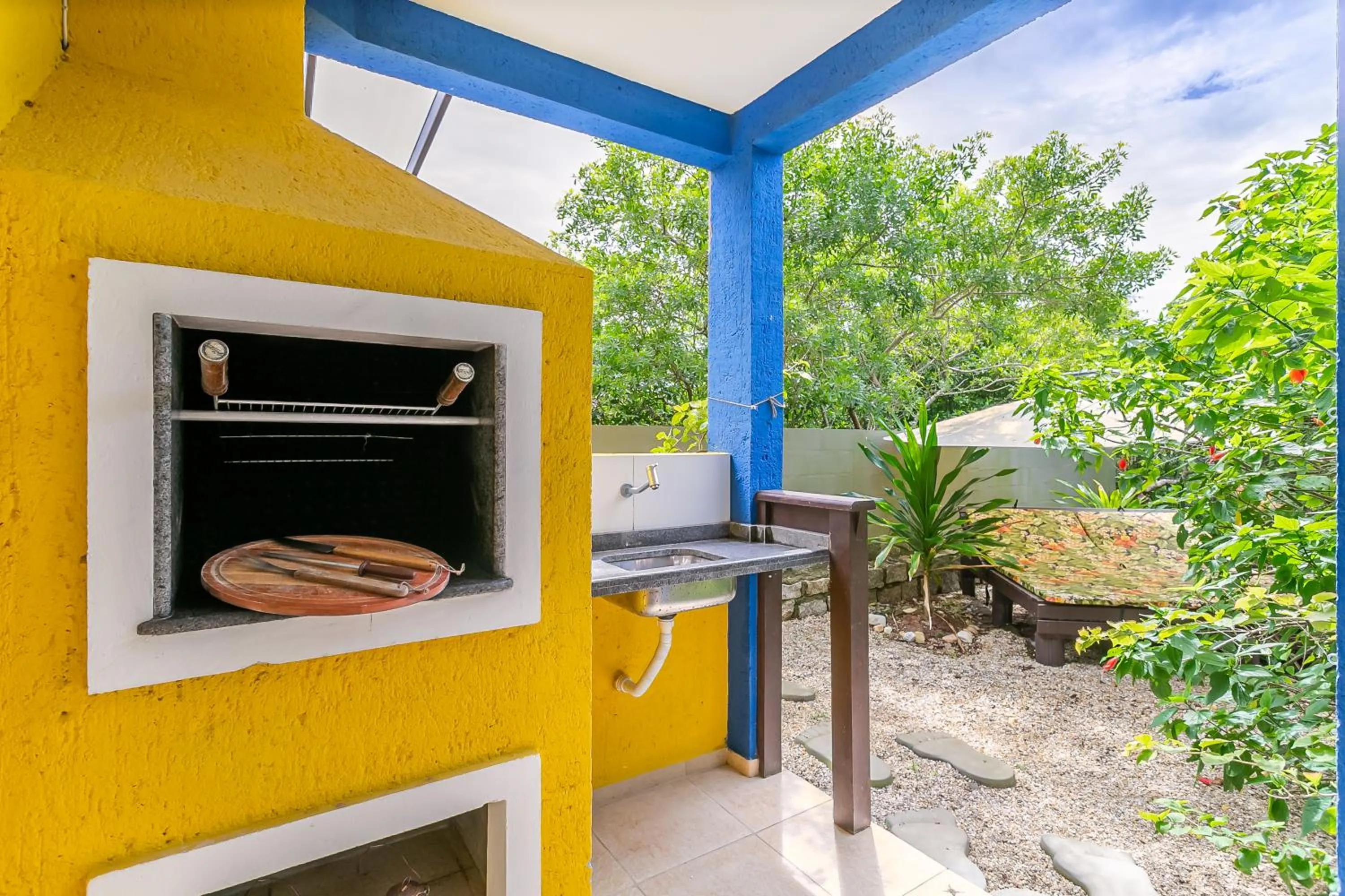 BBQ facilities in Penareia Floripa Beach Hotel