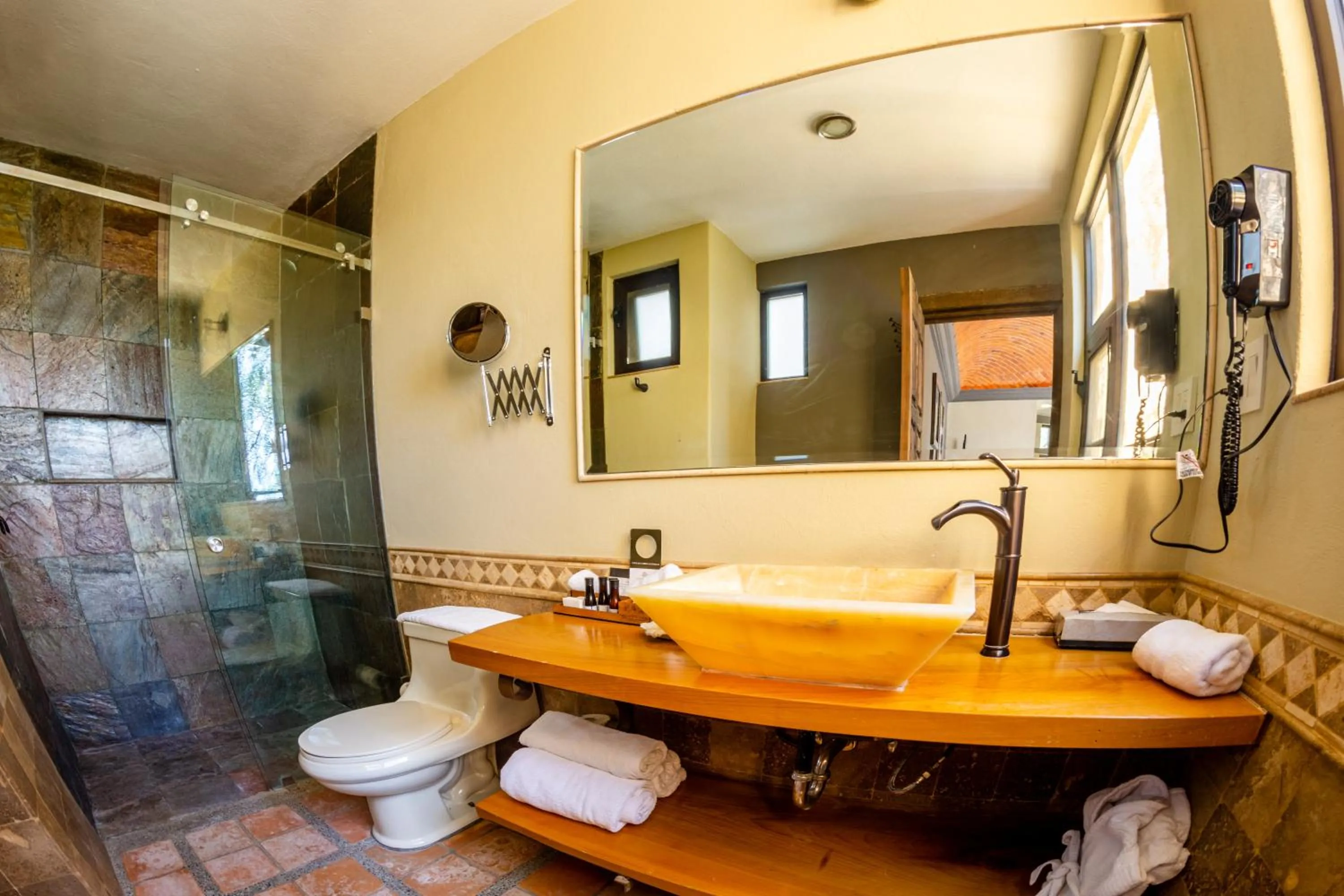 Bathroom in Hotel Camino de Vinos