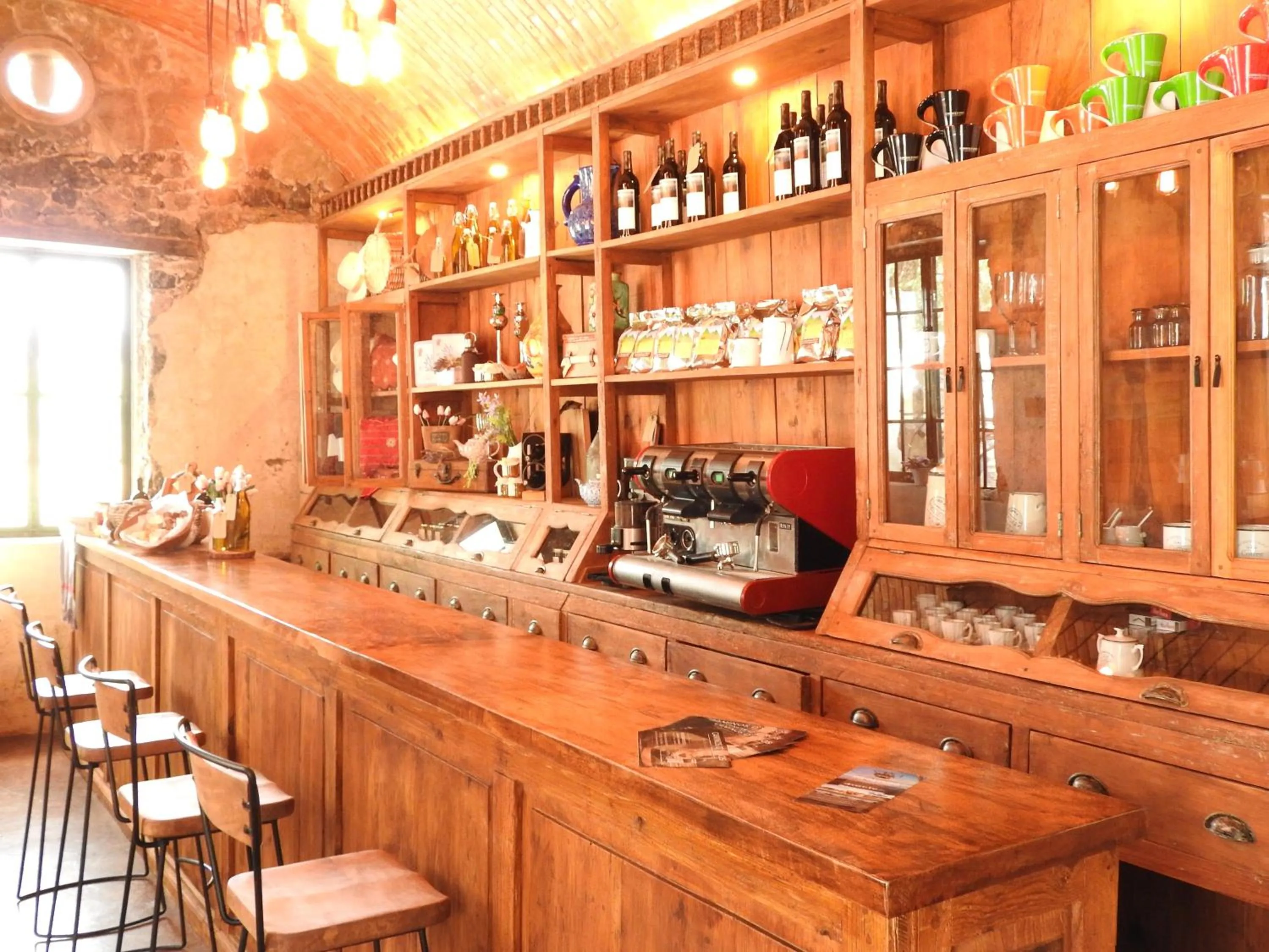 On-site shops in Hotel Camino de Vinos