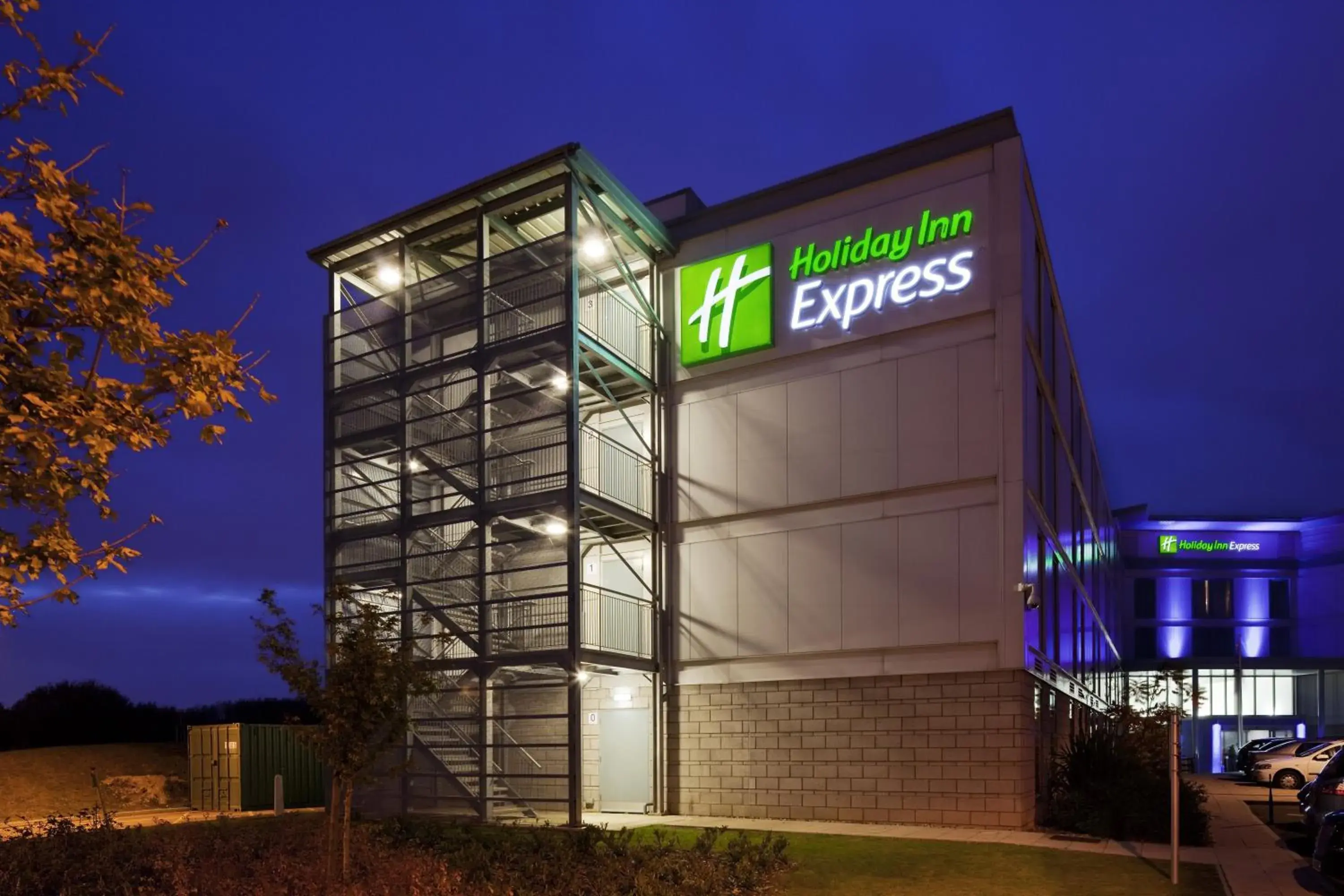 Property building in Holiday Inn Express London Stansted Airport by IHG Property building in Holiday Inn Express London Stansted Airport by IHG