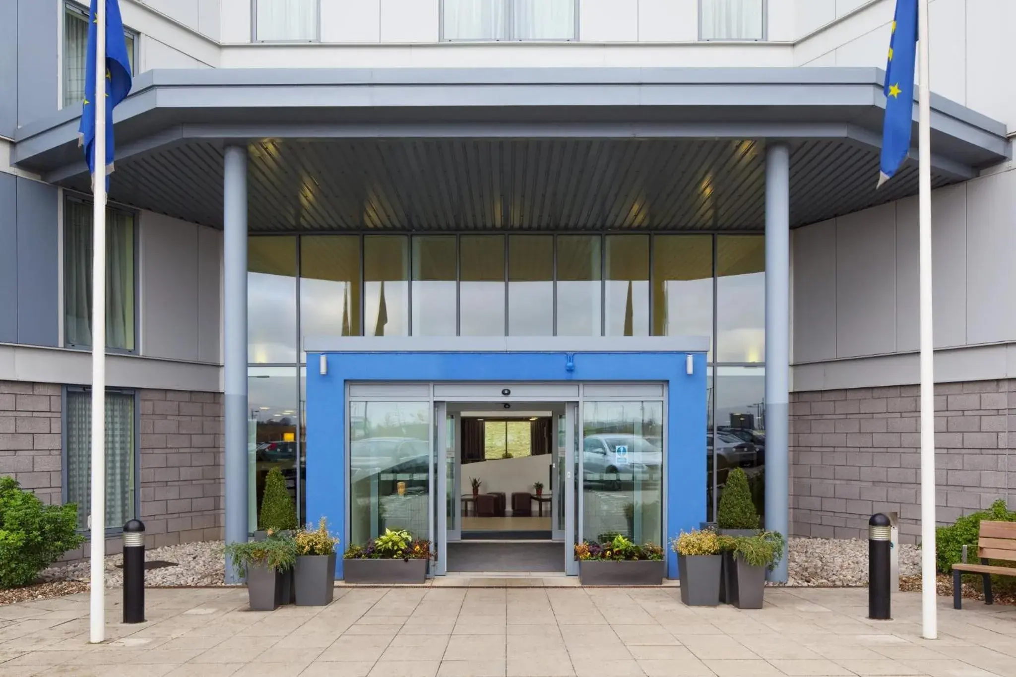 Property building in Holiday Inn Express London Stansted Airport by IHG Property building in Holiday Inn Express London Stansted Airport by IHG
