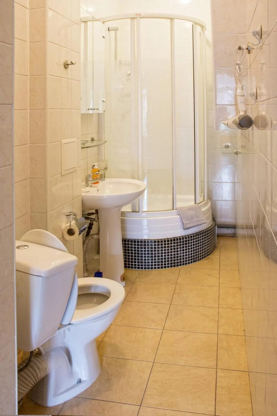 Kyiv apartment in the city center on Turgenevskaya street