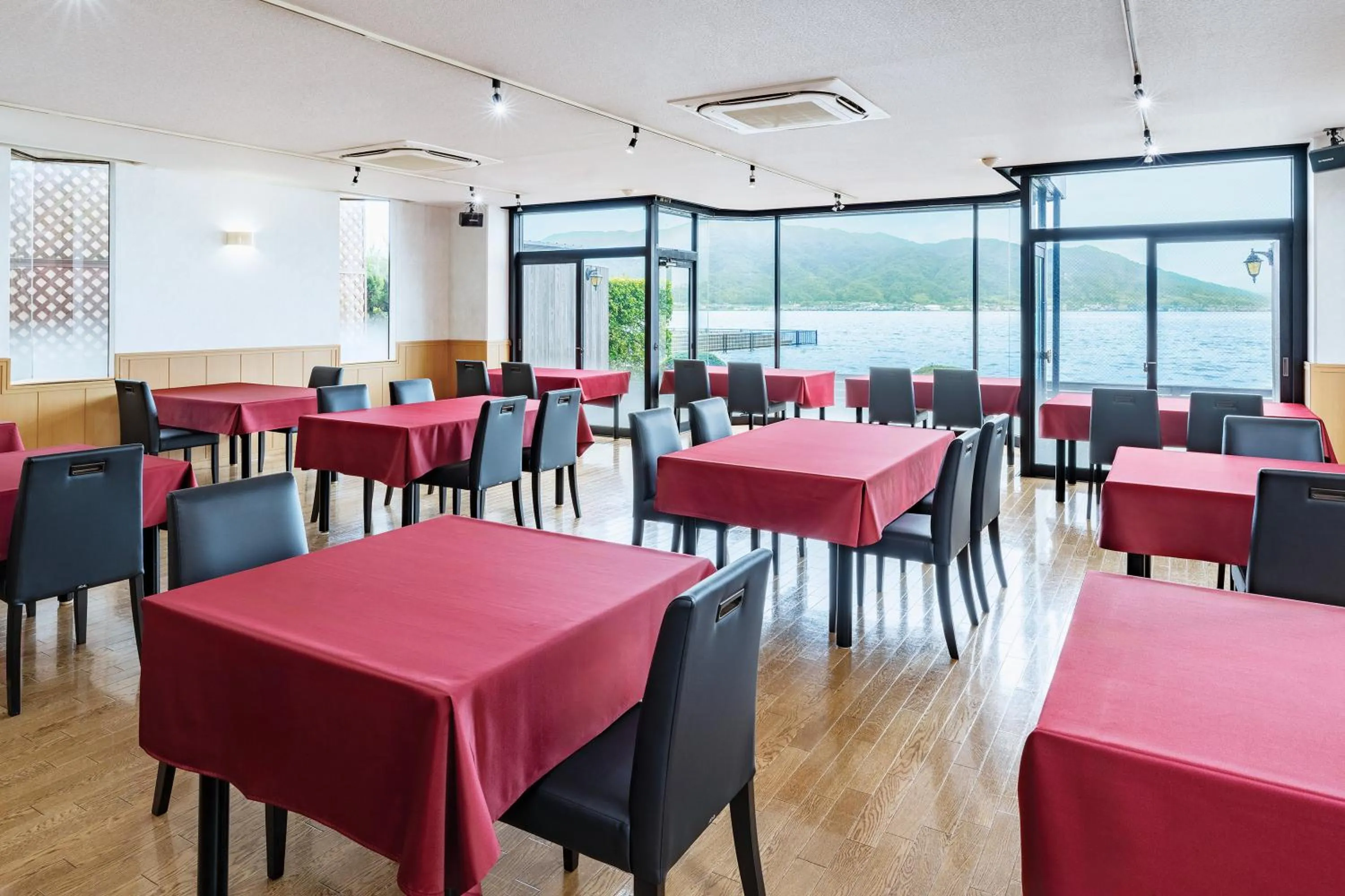 Restaurant/places to eat in Auberge Amanohashidate