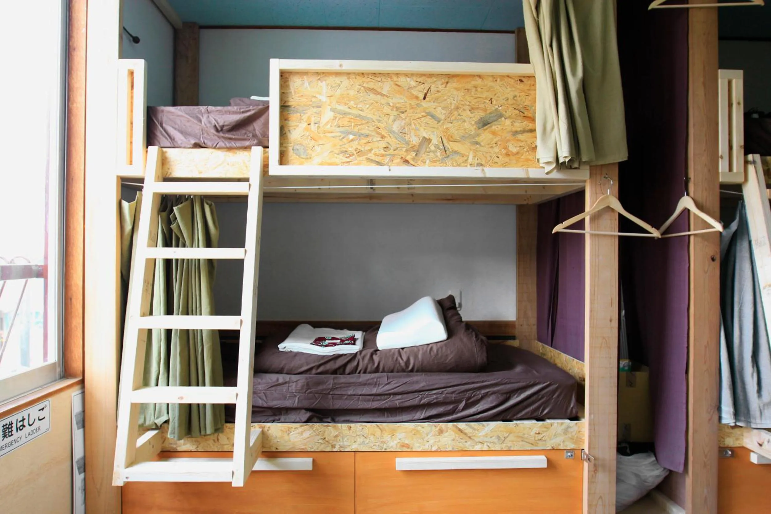 bunk bed, Bed in Good Trip Hostel & Bar