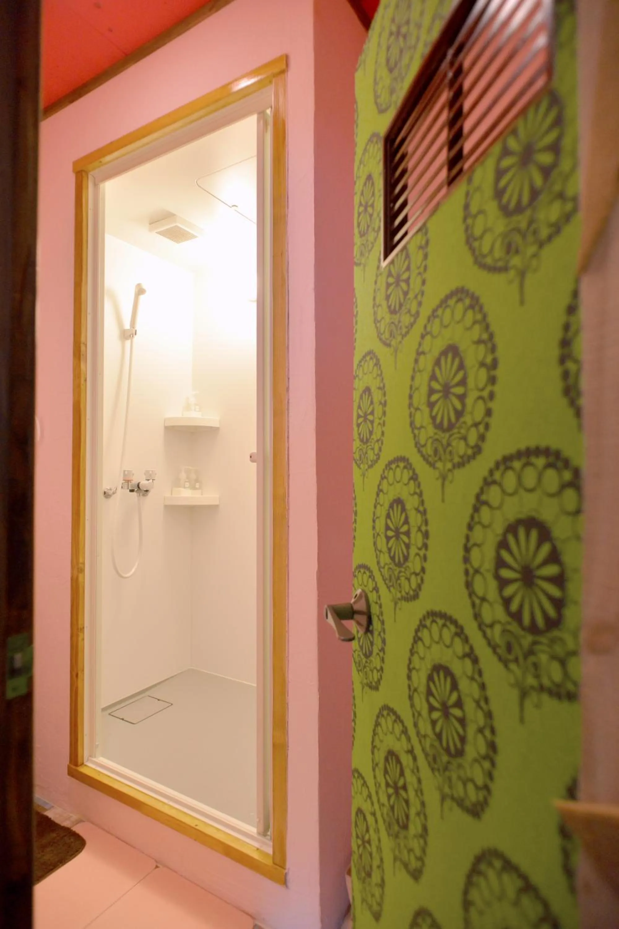 Shower in Good Trip Hostel & Bar