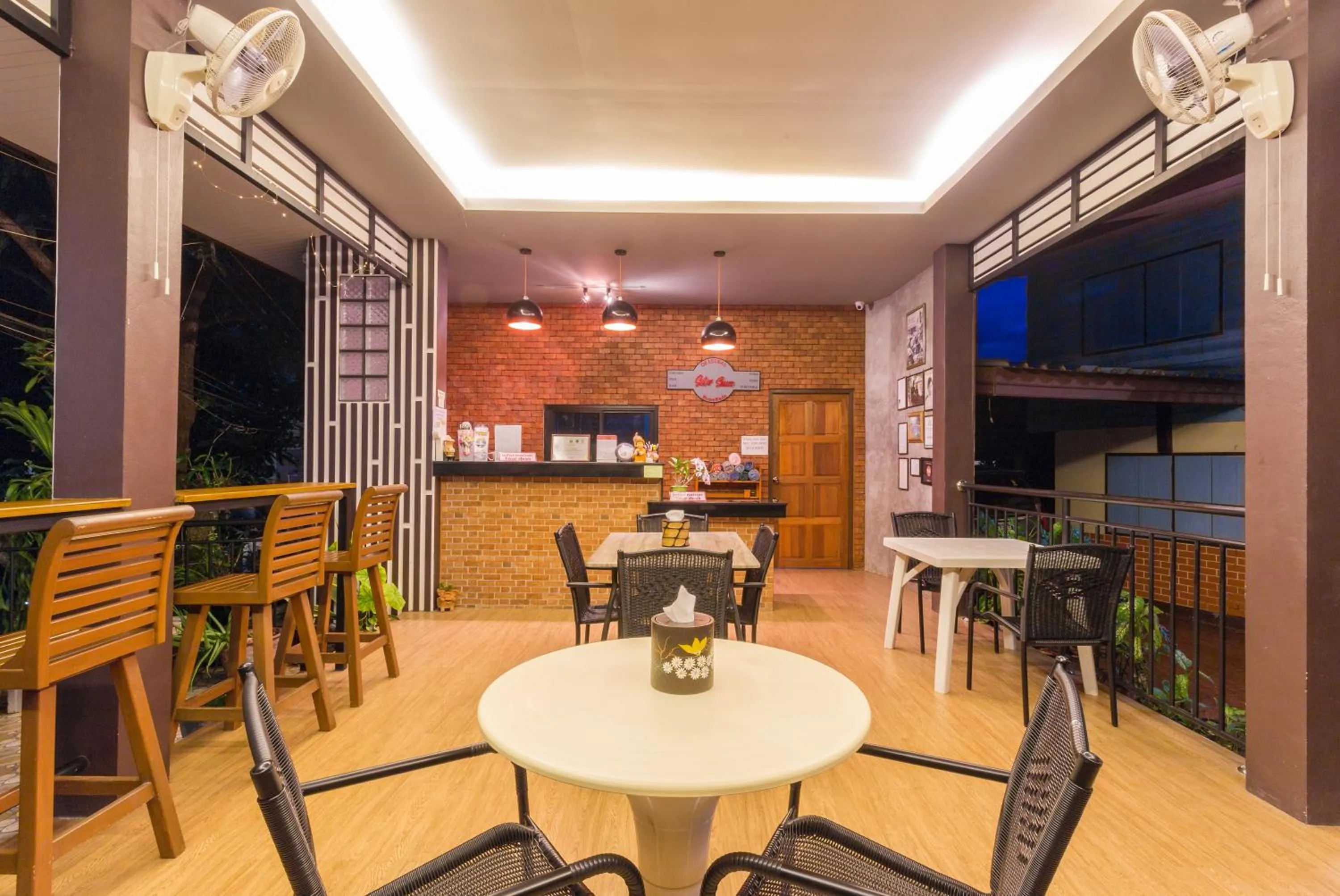 Fantasy Hill Bungalow