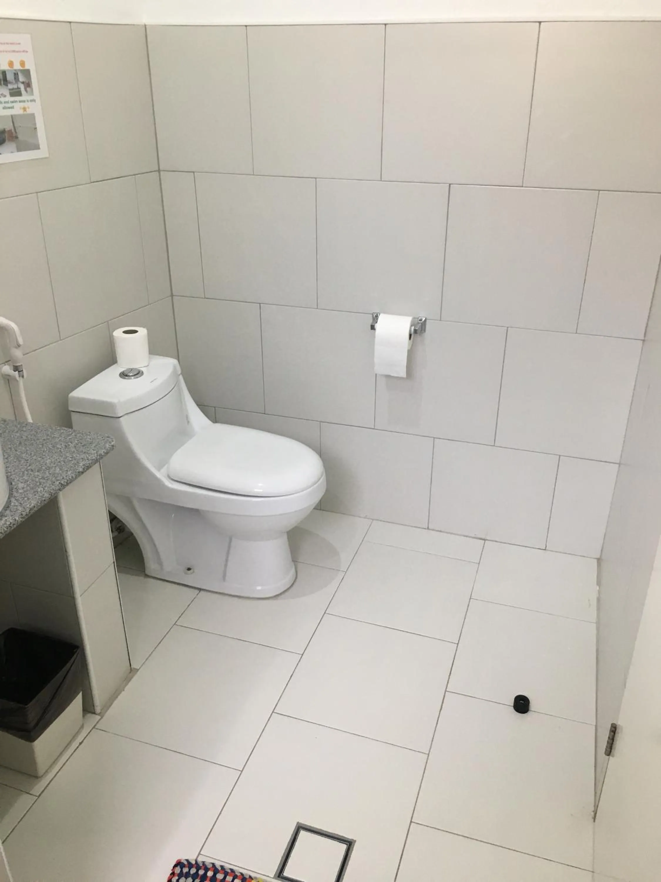 Toilet in Alona Gecko Inn